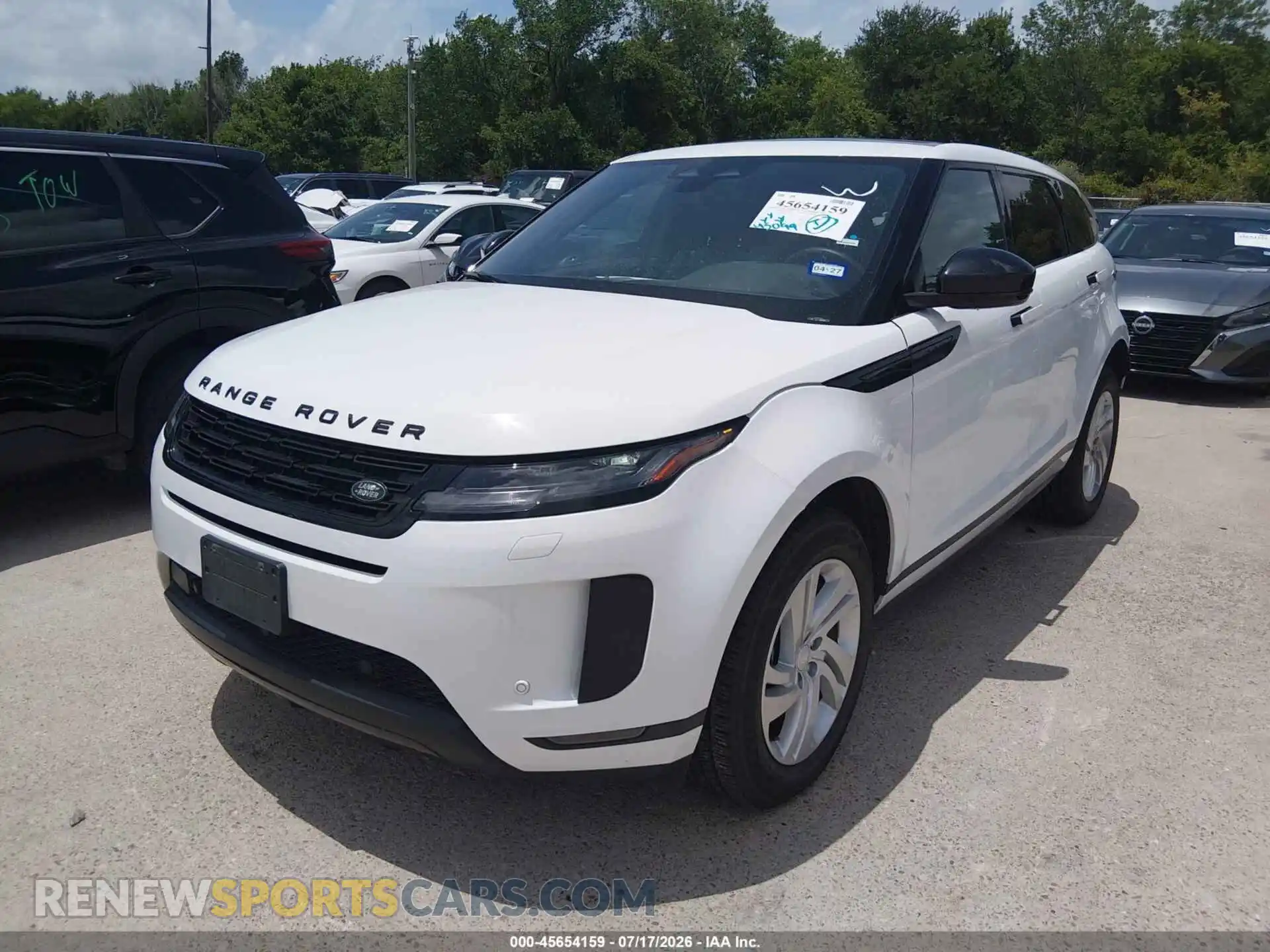 2 Фотография поврежденного автомобиля SALZJ2FX1RH256532 LAND ROVER RANGE ROVER EVOQUE 2024