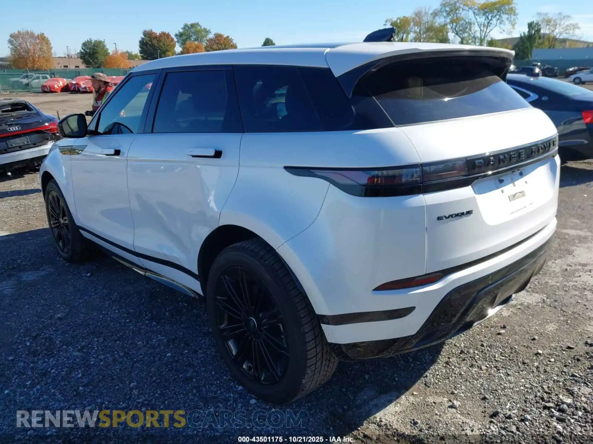 3 Фотография поврежденного автомобиля SALZL2FX8RH240192 LAND ROVER RANGE ROVER EVOQUE 2024