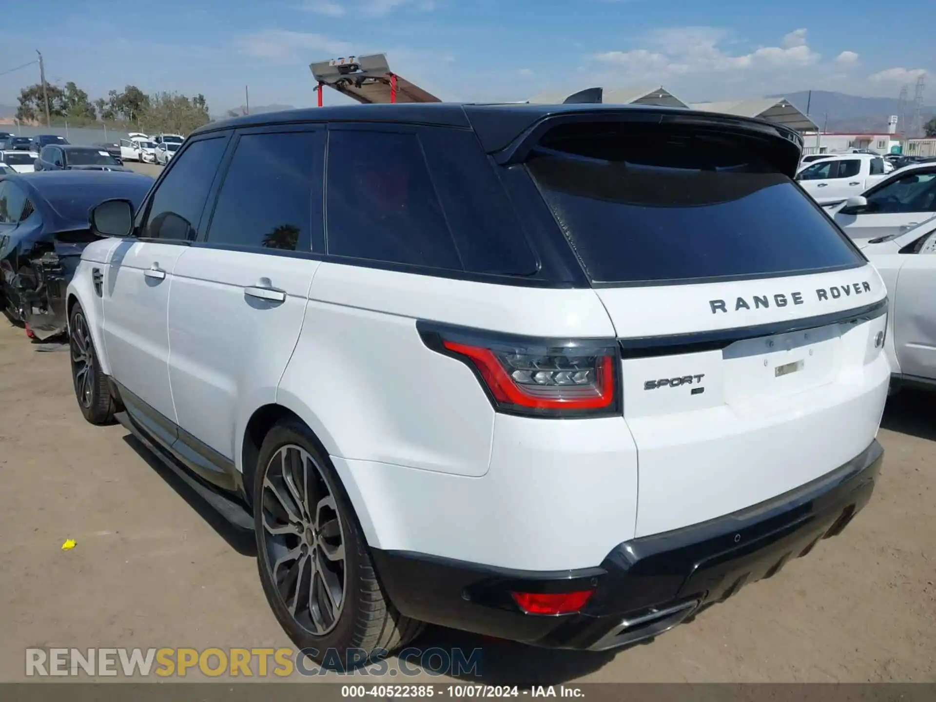 3 Photograph of a damaged car SALWR2SU2MA766896 LAND ROVER RANGE ROVER SPORT 2021