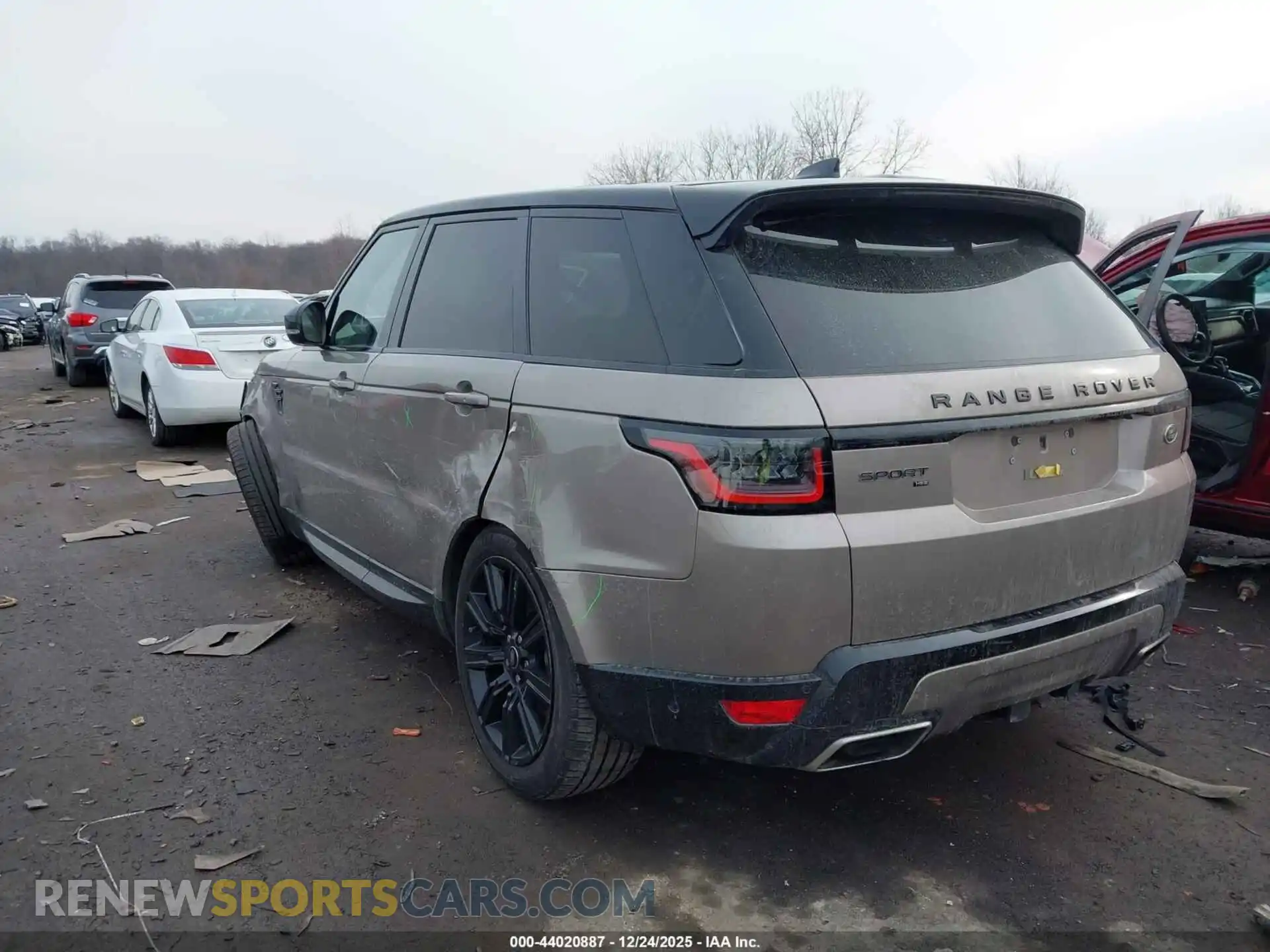 3 Photograph of a damaged car SALWR2SU8MA796386 LAND ROVER RANGE ROVER SPORT 2021