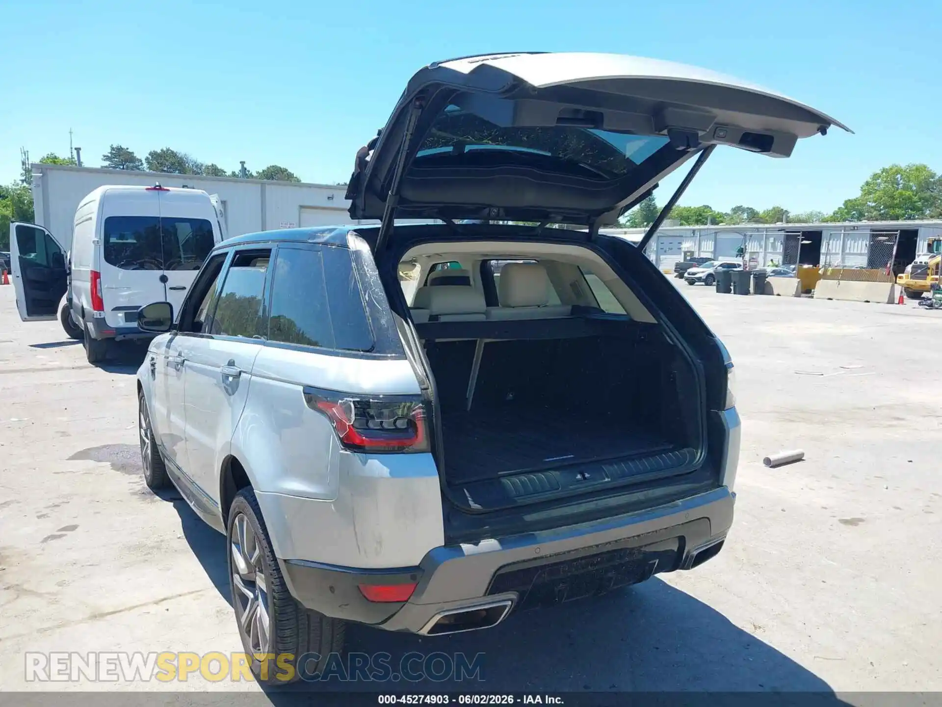 3 Photograph of a damaged car SALWR2SUXMA796194 LAND ROVER RANGE ROVER SPORT 2021