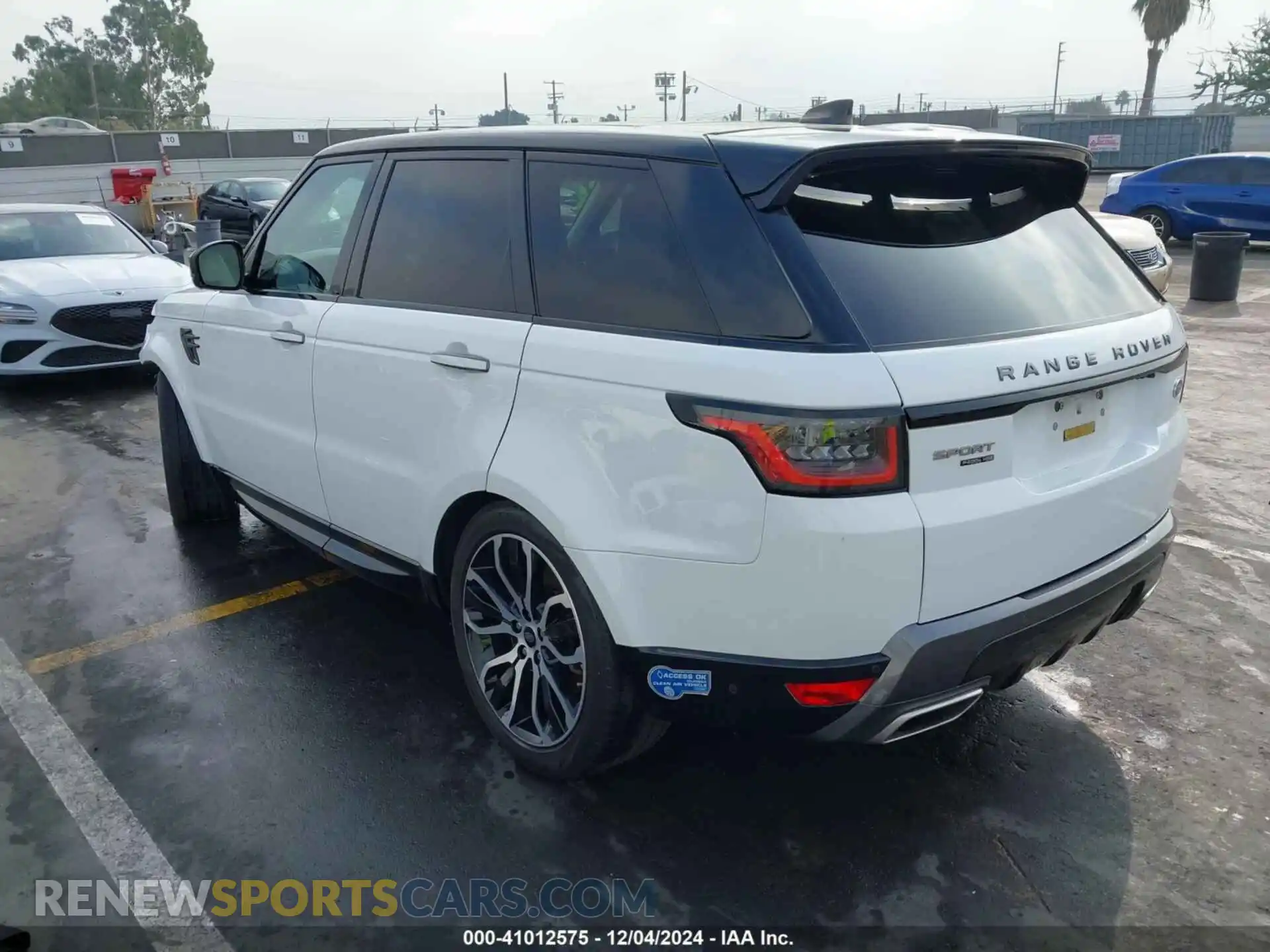 3 Photograph of a damaged car SALWR4RY9MA760095 LAND ROVER RANGE ROVER SPORT 2021