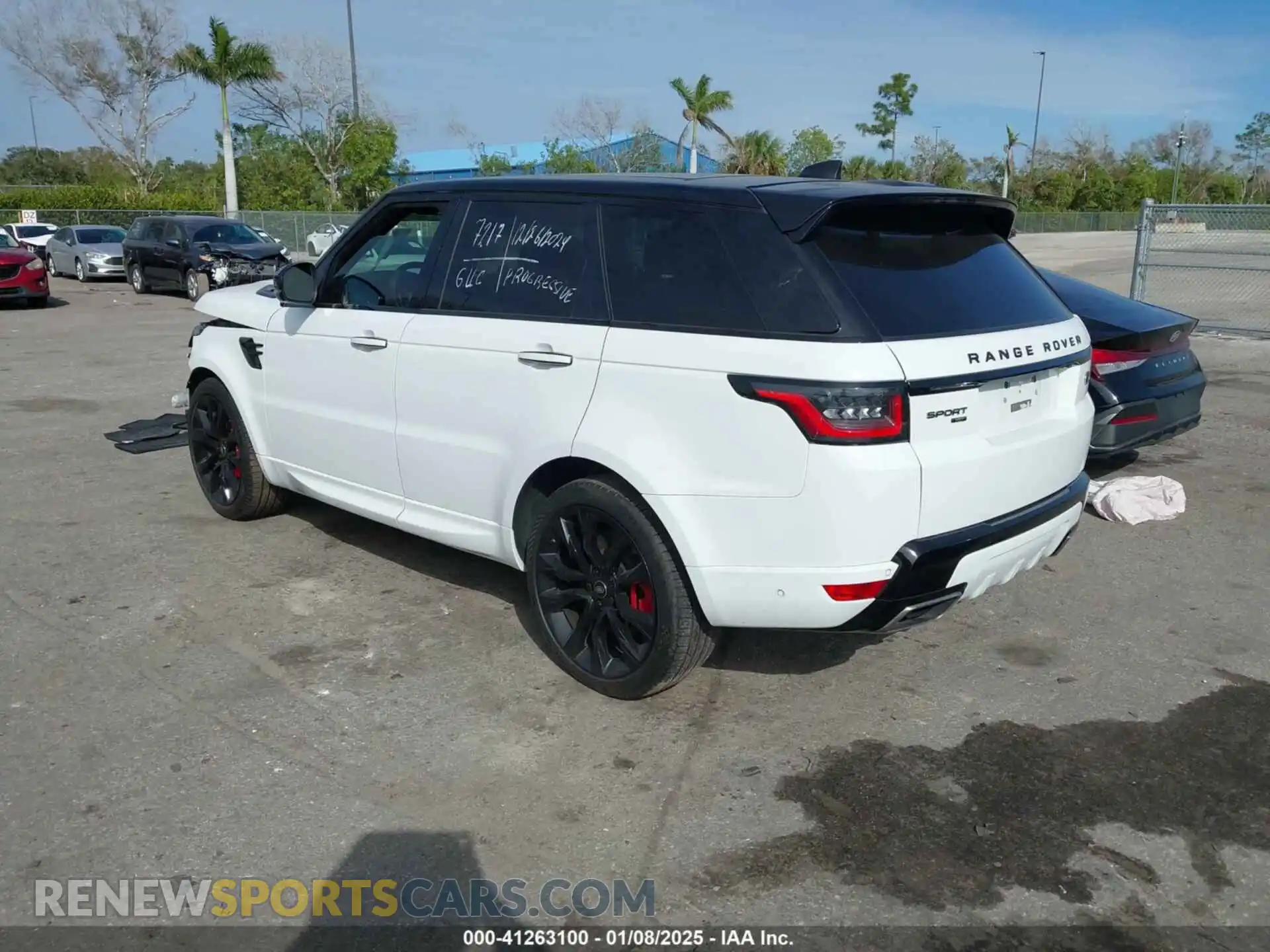 3 Photograph of a damaged car SALWS2RU5MA760939 LAND ROVER RANGE ROVER SPORT 2021