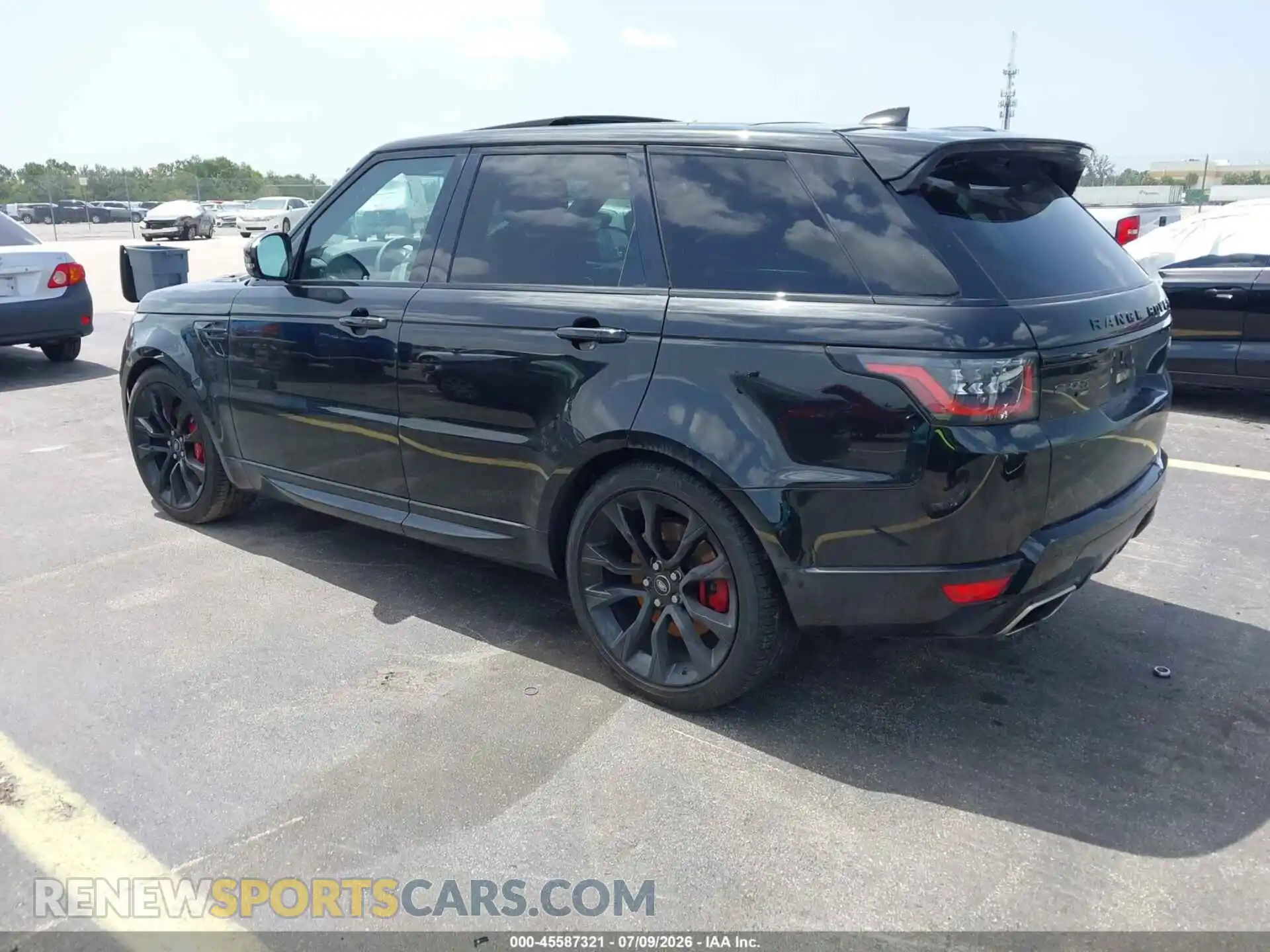 3 Photograph of a damaged car SALWS2RU5MA776106 LAND ROVER RANGE ROVER SPORT 2021