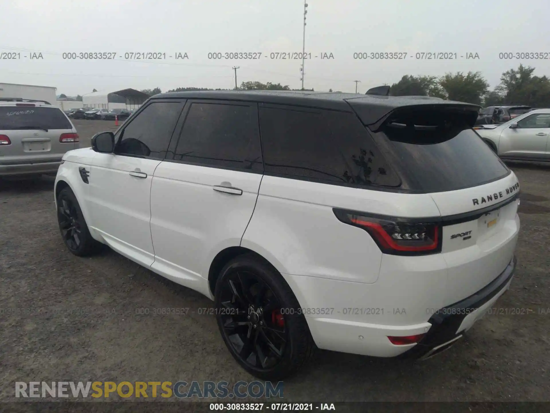 3 Photograph of a damaged car SALWS2RU6MA782531 LAND ROVER RANGE ROVER SPORT 2021