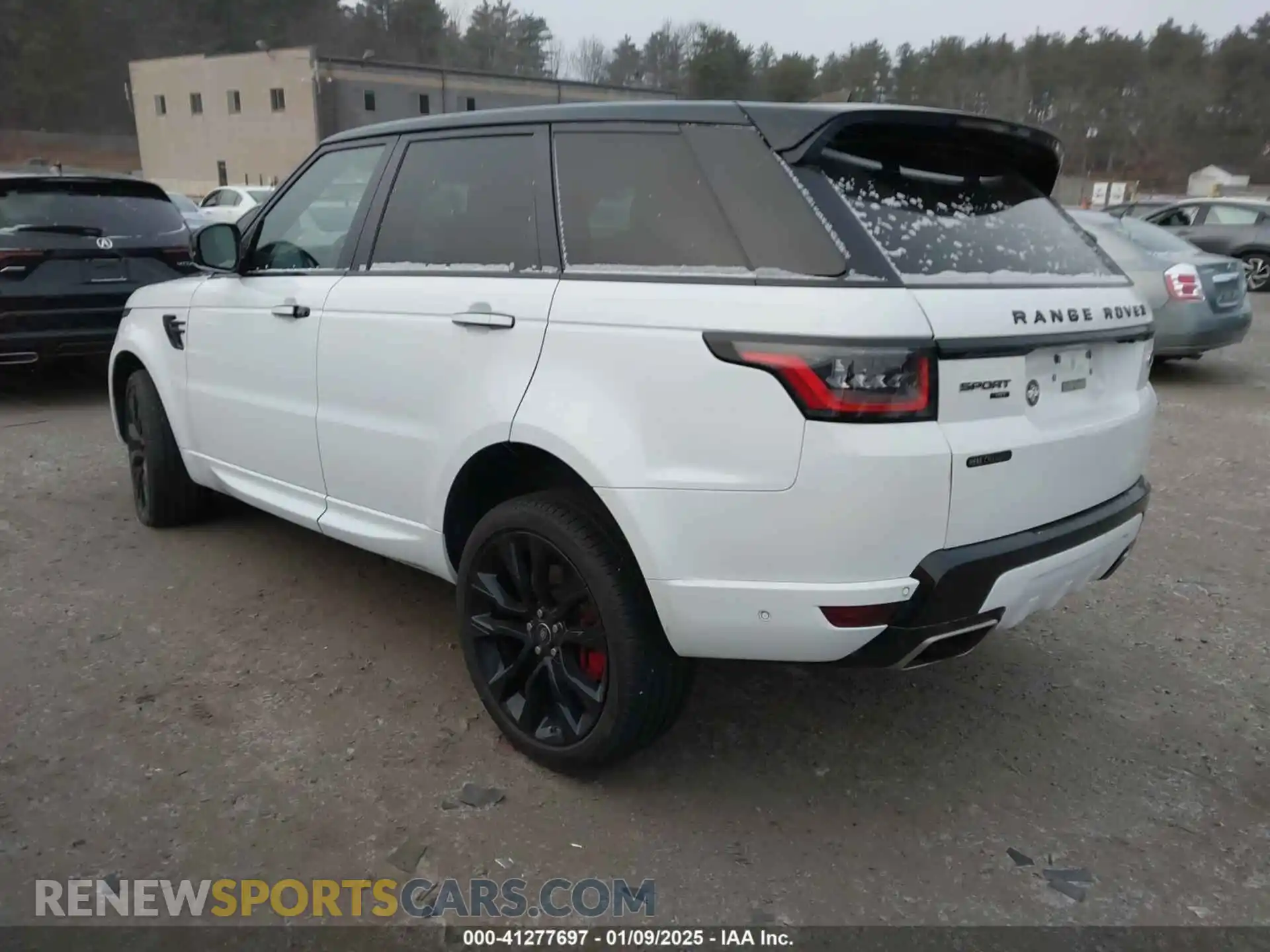3 Photograph of a damaged car SALWS2RU8MA784331 LAND ROVER RANGE ROVER SPORT 2021