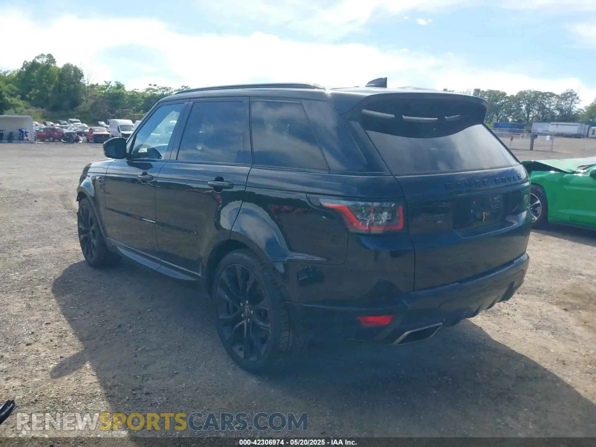 3 Photograph of a damaged car SALWS2RU8MA795751 LAND ROVER RANGE ROVER SPORT 2021