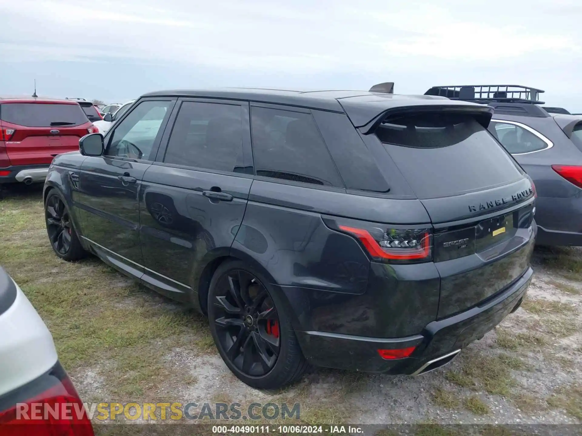 3 Photograph of a damaged car SALWS2RUXMA767658 LAND ROVER RANGE ROVER SPORT 2021