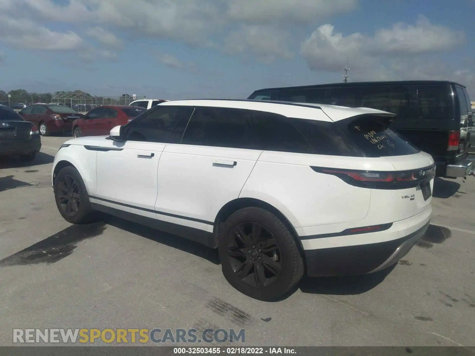 3 fotografías del automóvil dañado SALYA2EX2KA231781 LAND ROVER RANGE ROVER VELAR 2019