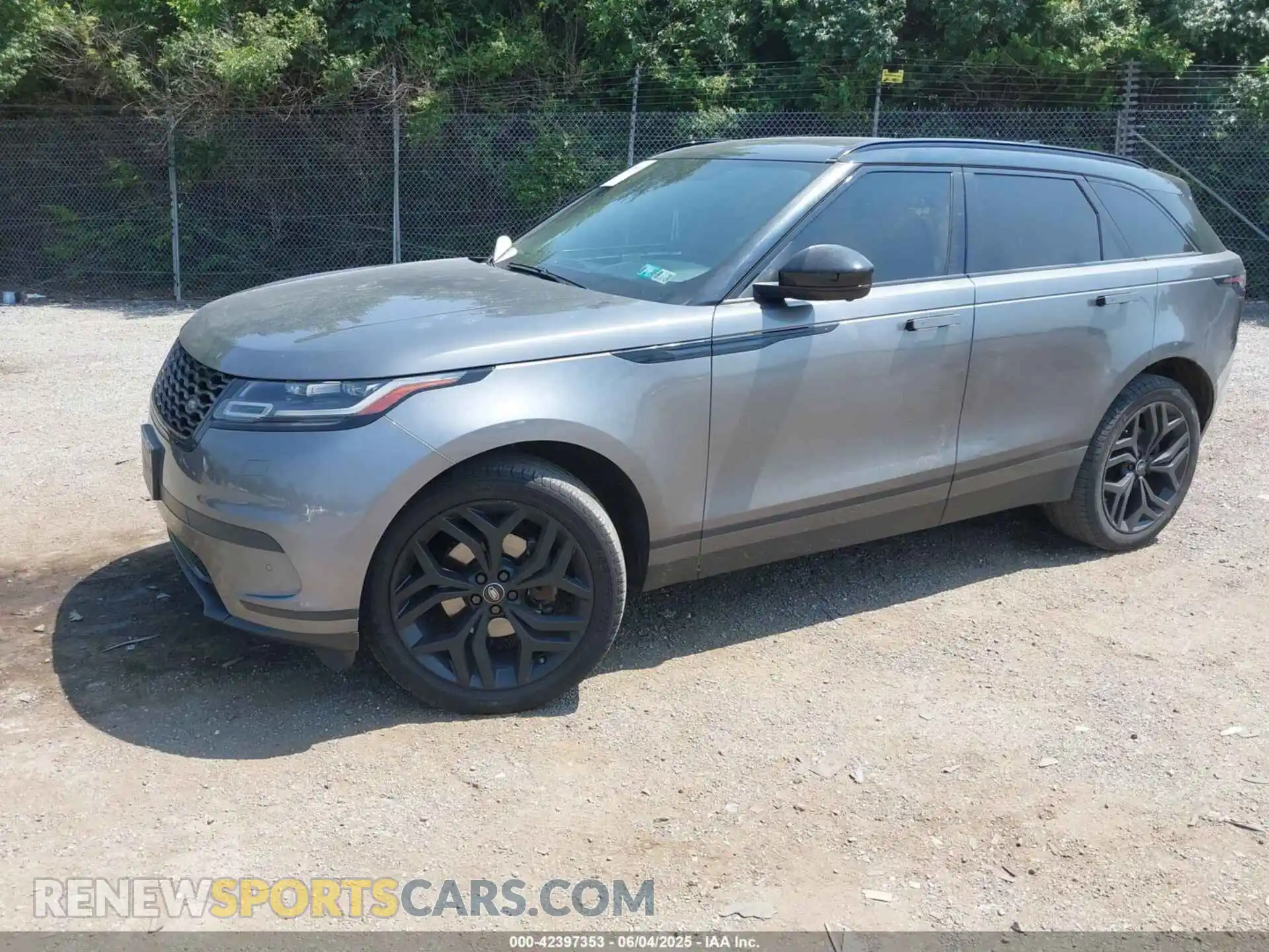 2 Photograph of a damaged car SALYB2EX0KA798990 LAND ROVER RANGE ROVER VELAR 2019