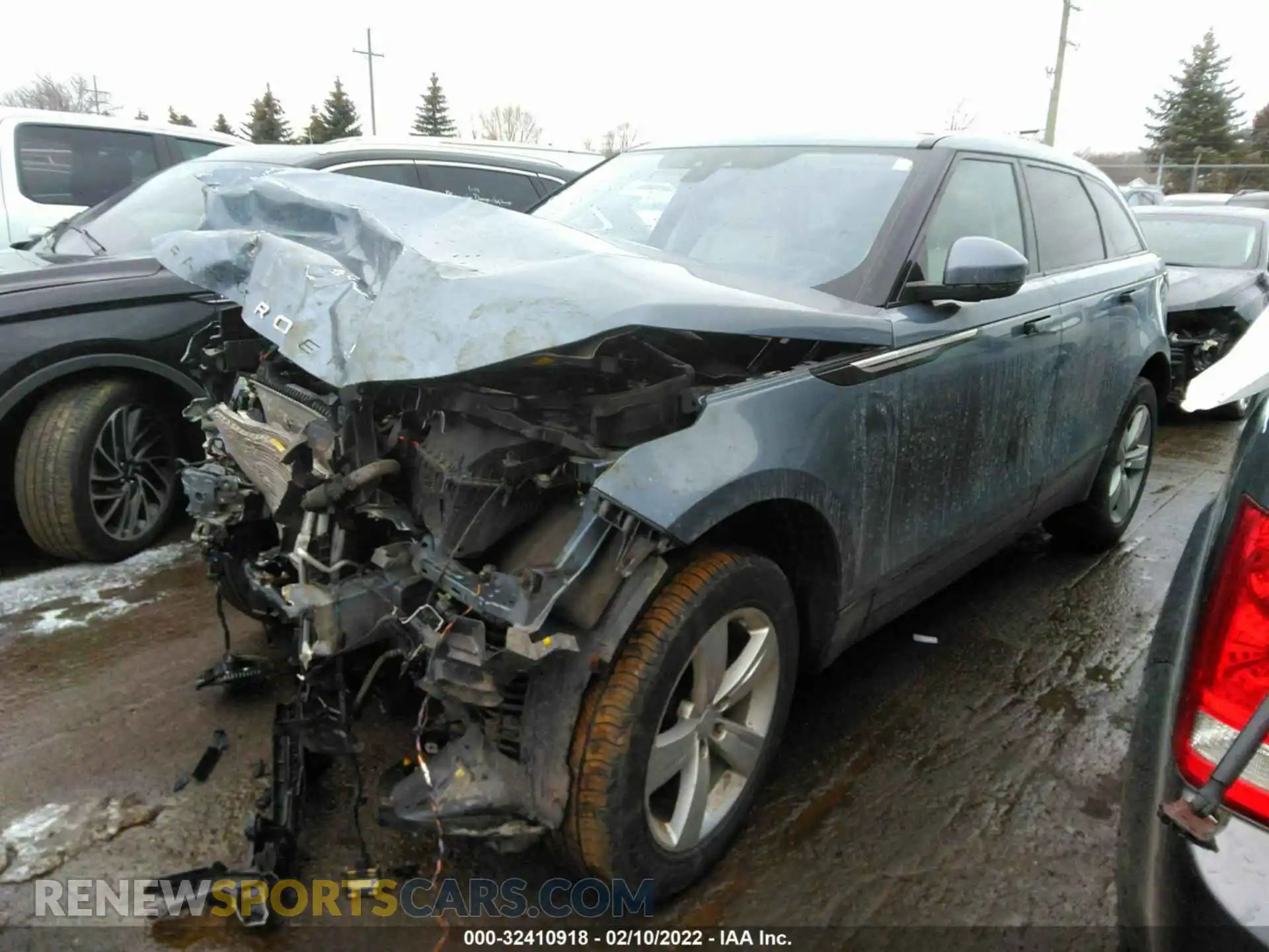 2 Photograph of a damaged car SALYB2EXXKA205331 LAND ROVER RANGE ROVER VELAR 2019