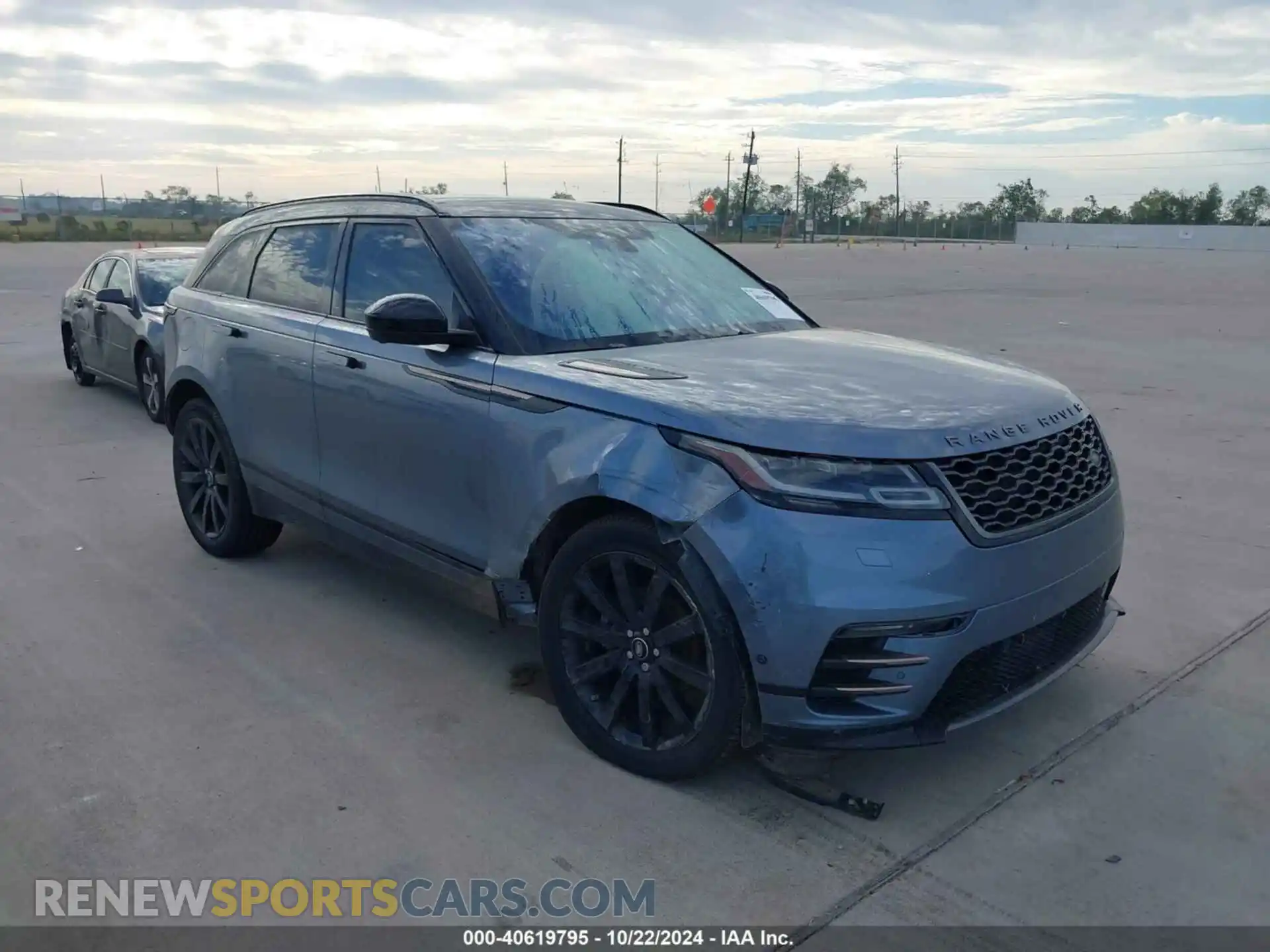 1 Photograph of a damaged car SALYL2EX0KA208512 LAND ROVER RANGE ROVER VELAR 2019