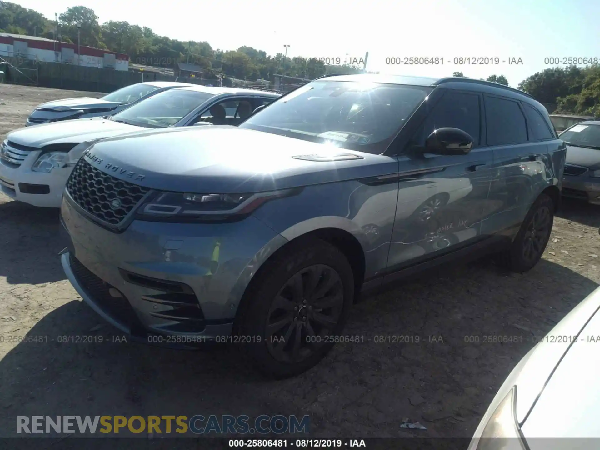 2 Photograph of a damaged car SALYL2EX0KA779787 LAND ROVER RANGE ROVER VELAR 2019