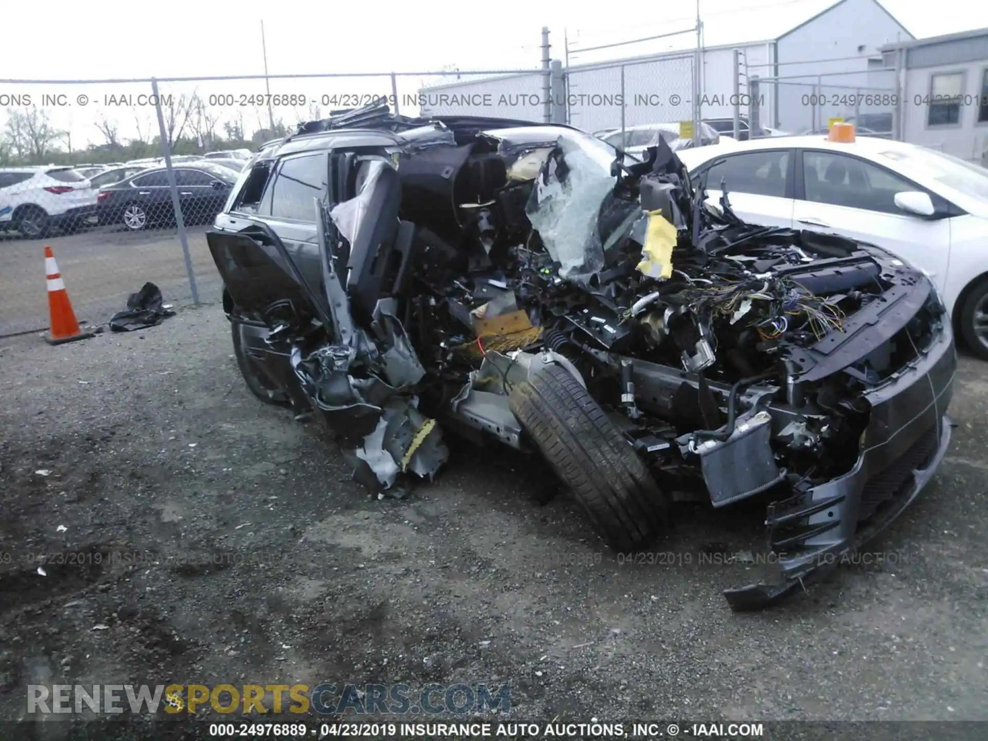 1 Photograph of a damaged car SALYL2EX0KA794337 LAND ROVER RANGE ROVER VELAR 2019