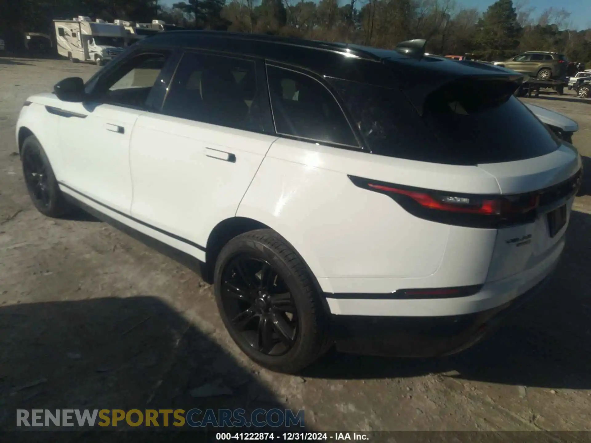 3 Photograph of a damaged car SALYL2EX0KA796959 LAND ROVER RANGE ROVER VELAR 2019