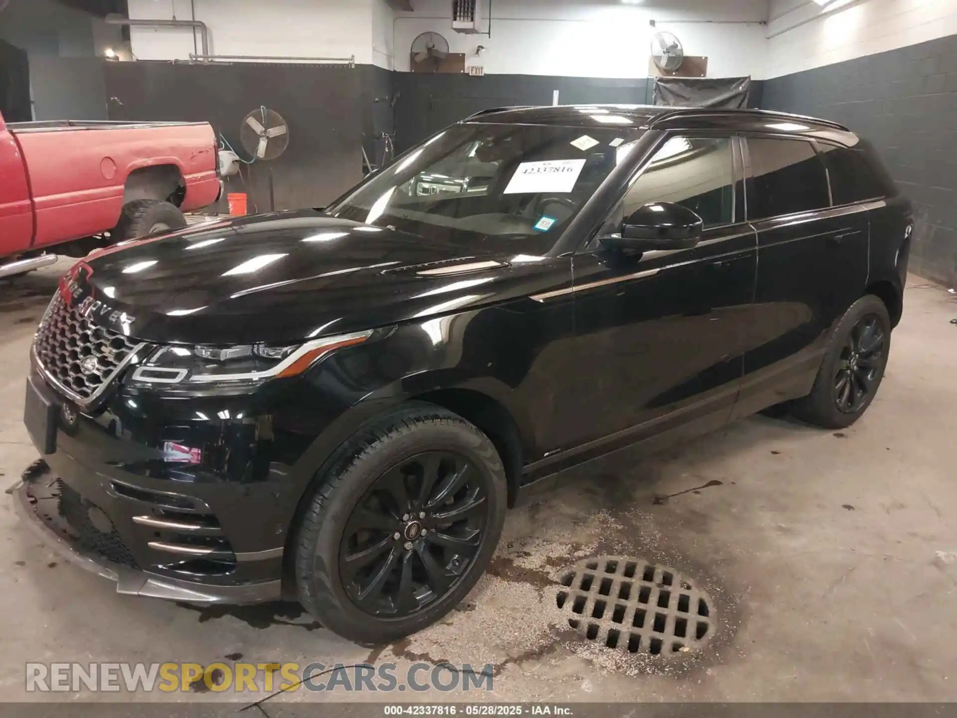 2 Photograph of a damaged car SALYL2EX2KA787566 LAND ROVER RANGE ROVER VELAR 2019