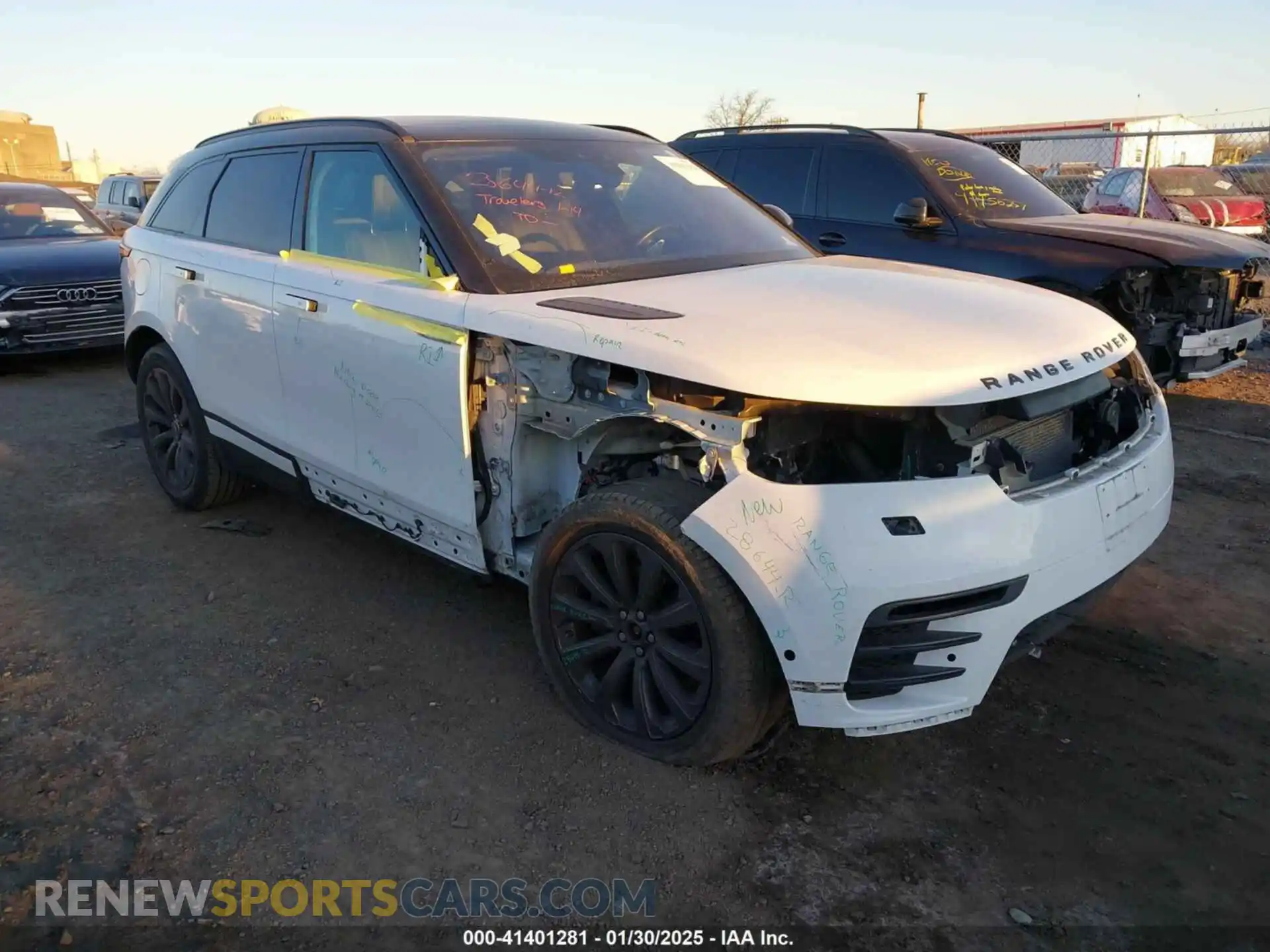 1 Photograph of a damaged car SALYL2EX9KA219220 LAND ROVER RANGE ROVER VELAR 2019