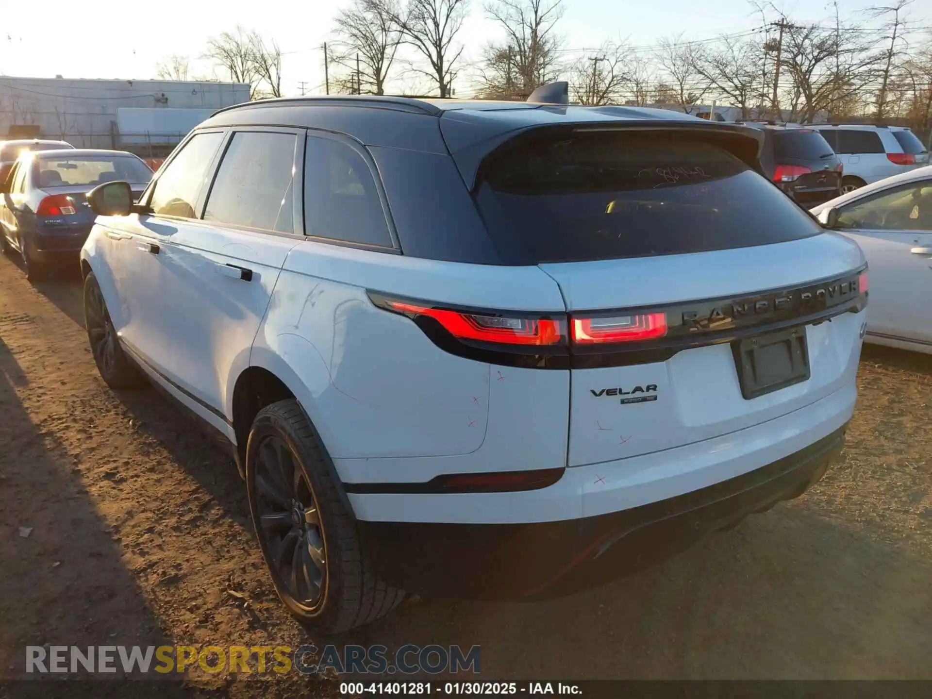 3 Photograph of a damaged car SALYL2EX9KA219220 LAND ROVER RANGE ROVER VELAR 2019