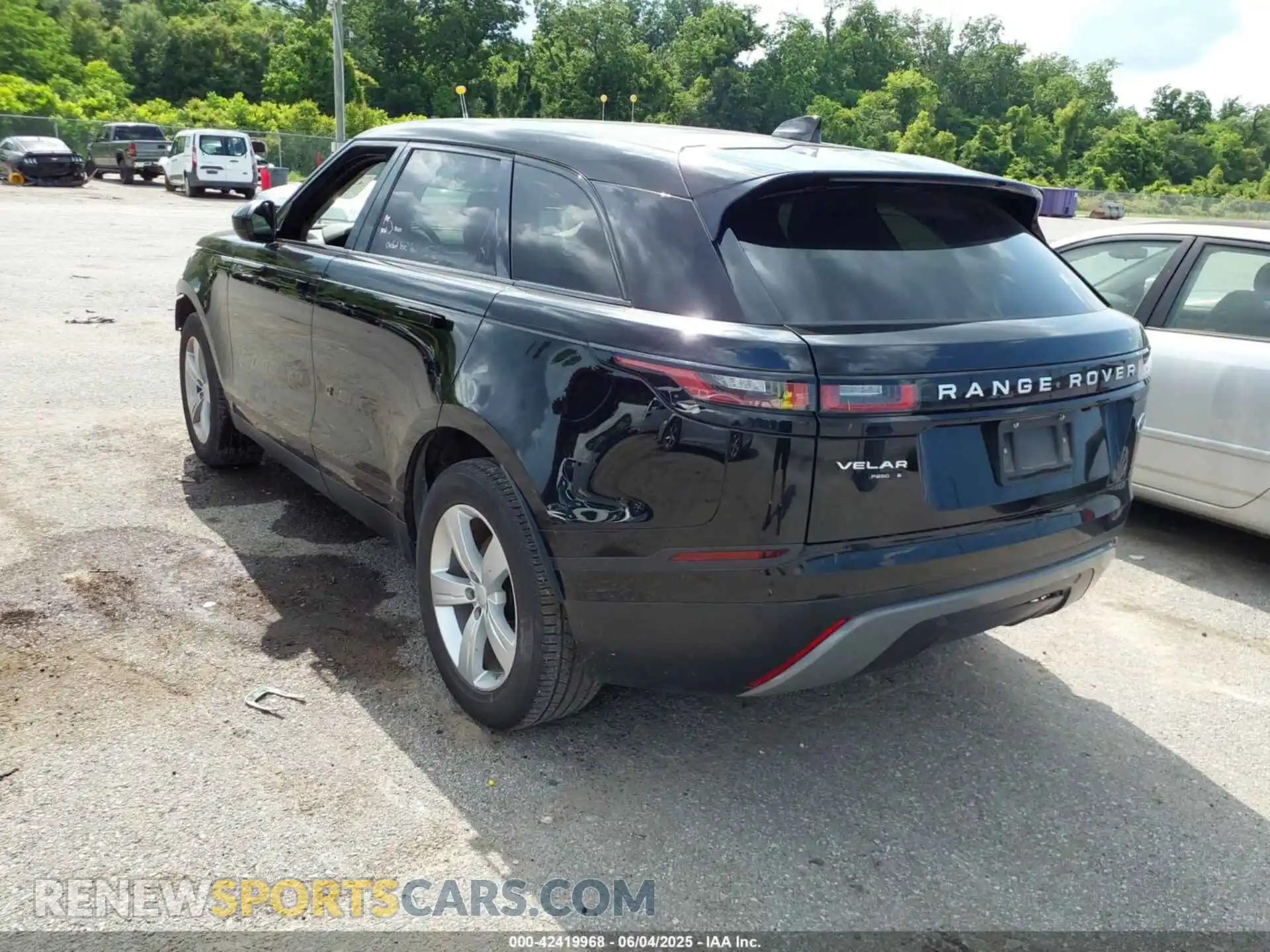 3 Photograph of a damaged car SALYB2EX1LA265855 LAND ROVER RANGE ROVER VELAR 2020