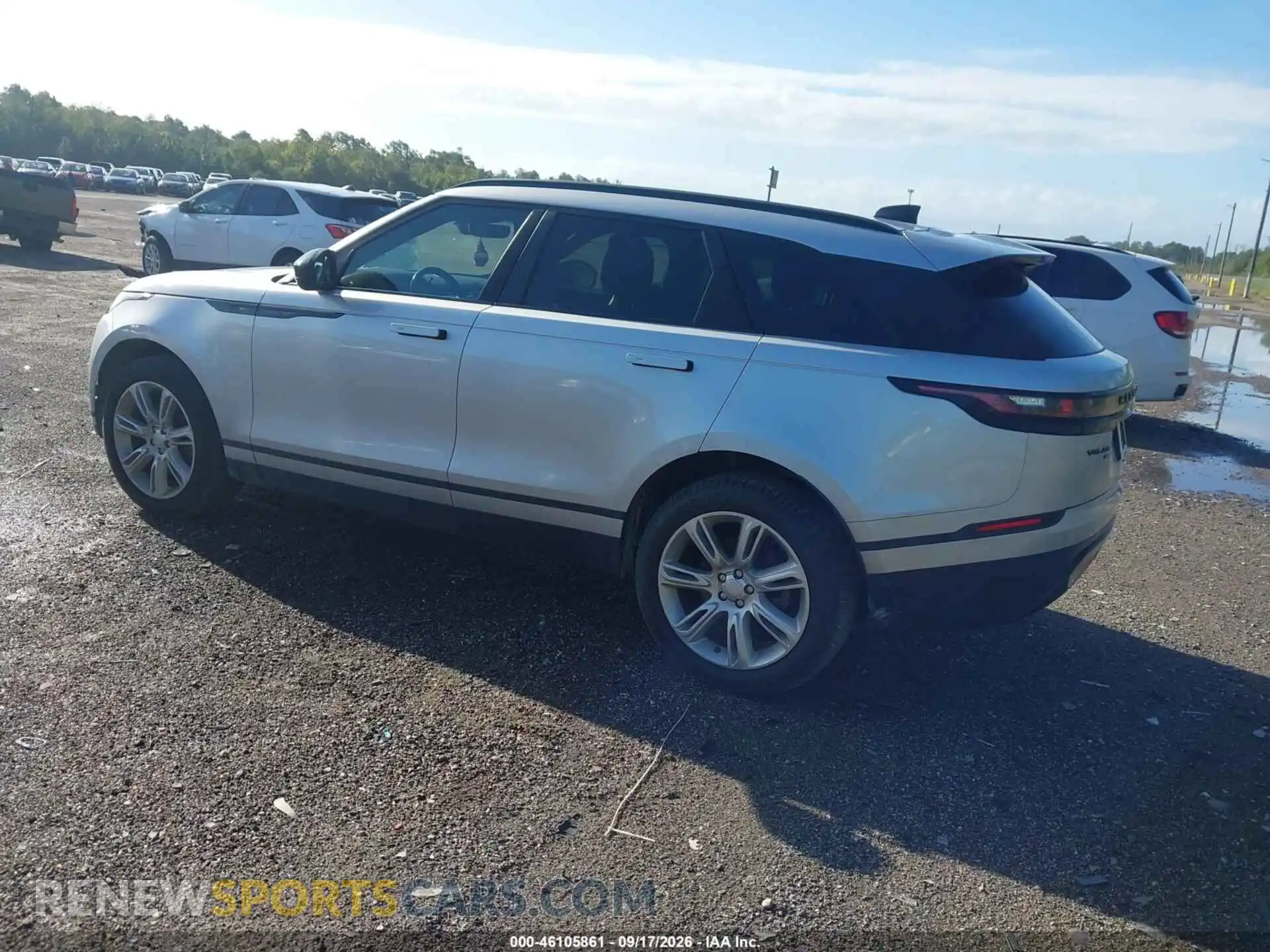 3 fotografías del automóvil dañado SALYJ2EXXMA310683 LAND ROVER RANGE ROVER VELAR 2021