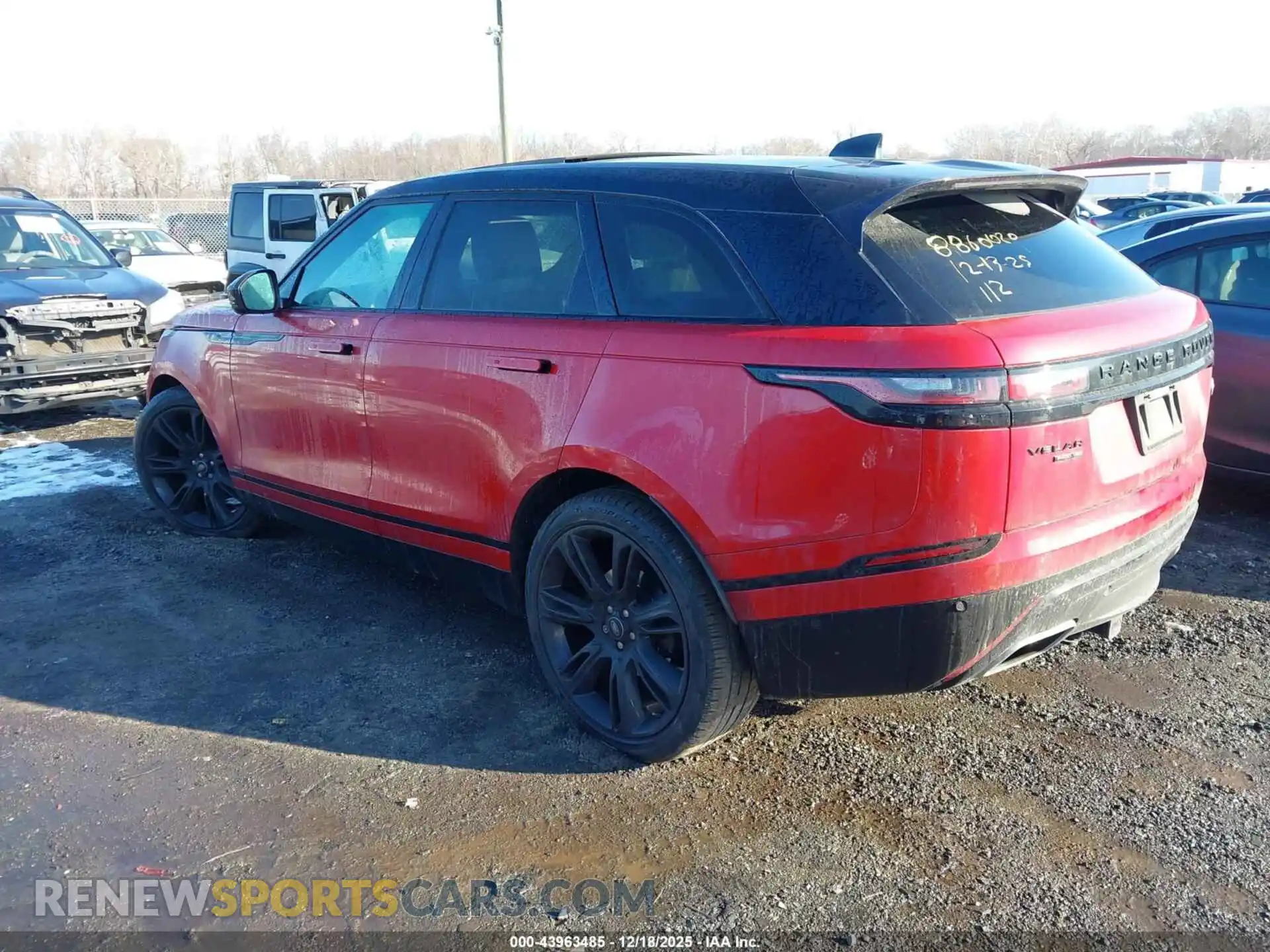3 Photograph of a damaged car SALYM2FU0MA310770 LAND ROVER RANGE ROVER VELAR 2021