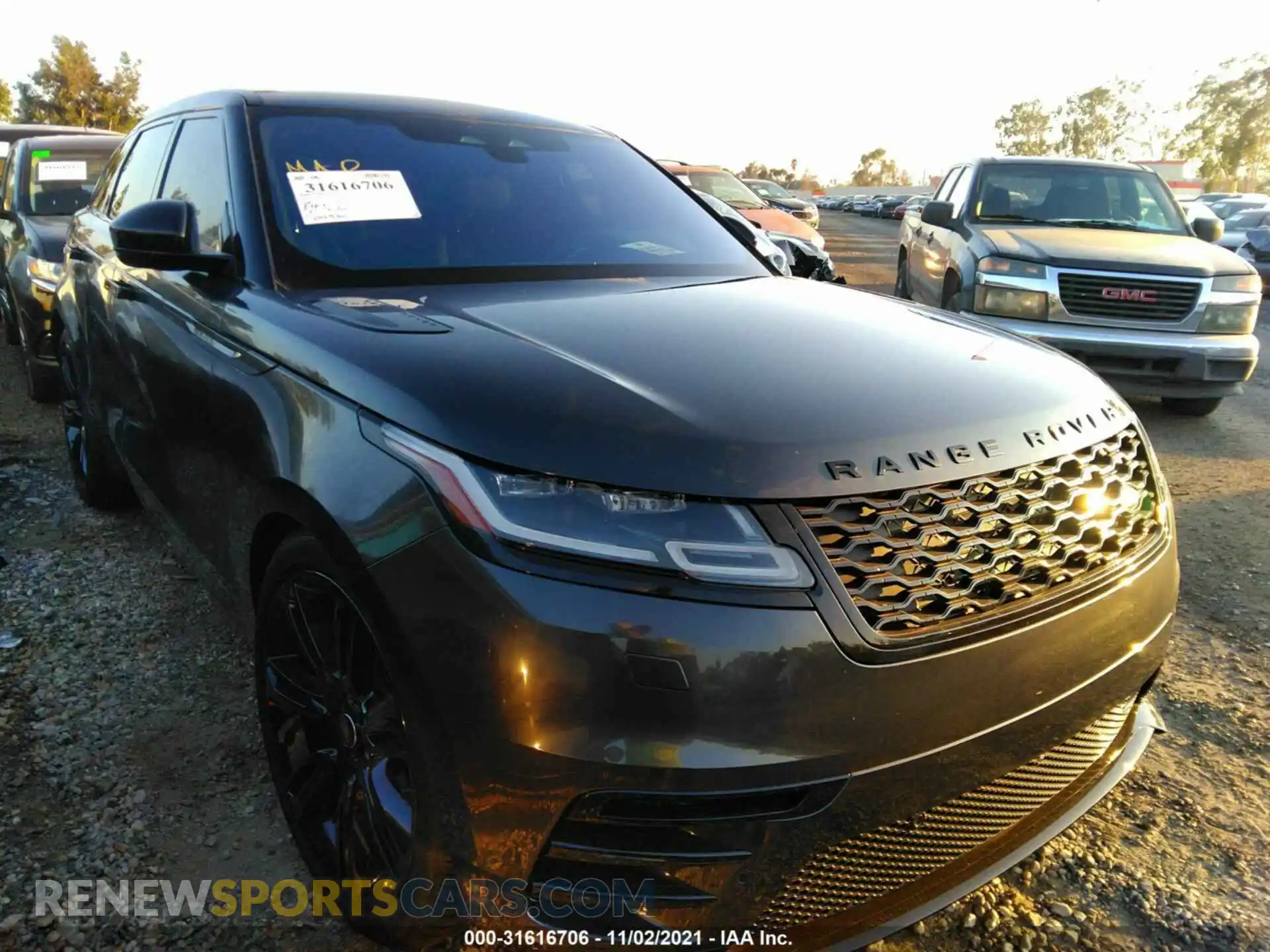 1 Photograph of a damaged car SALYT2EX4MA322967 LAND ROVER RANGE ROVER VELAR 2021