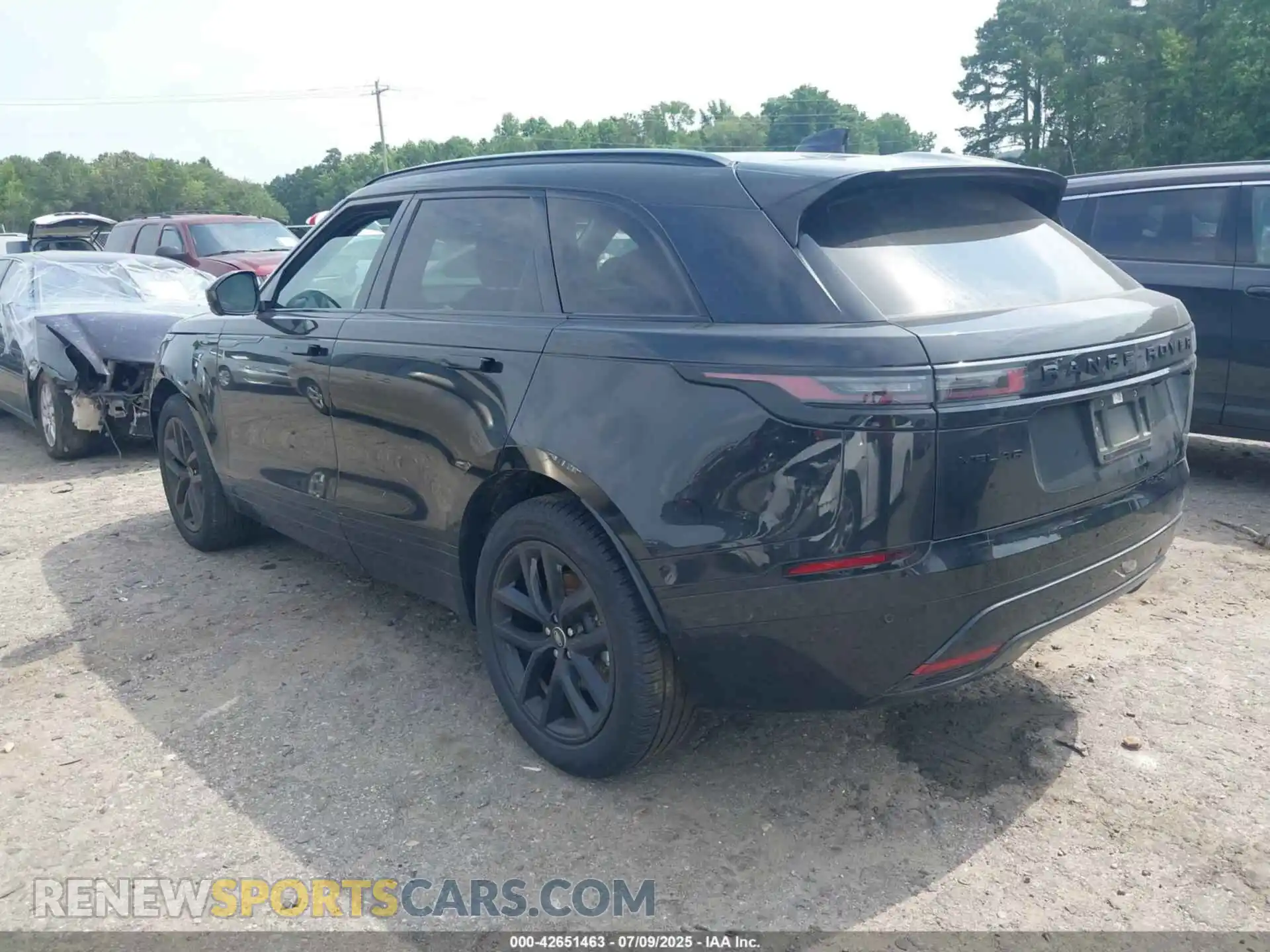 3 Photograph of a damaged car SALYL2EX0SA803358 LAND ROVER RANGE ROVER VELAR 2025
