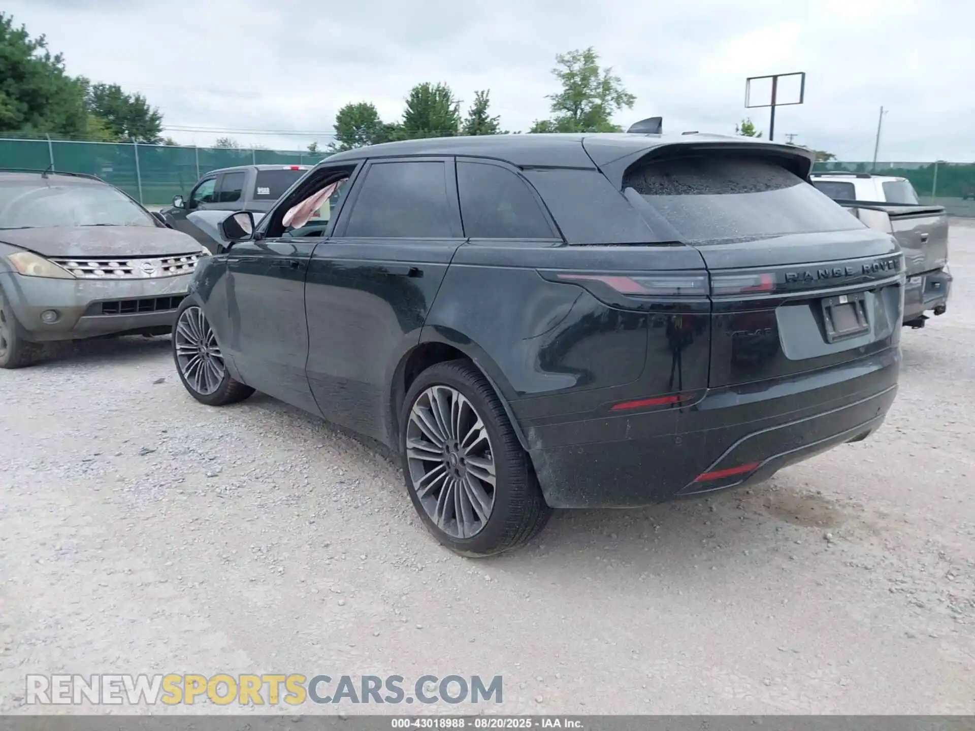 3 Photograph of a damaged car SALYL2FUXSA808183 LAND ROVER RANGE ROVER VELAR 2025