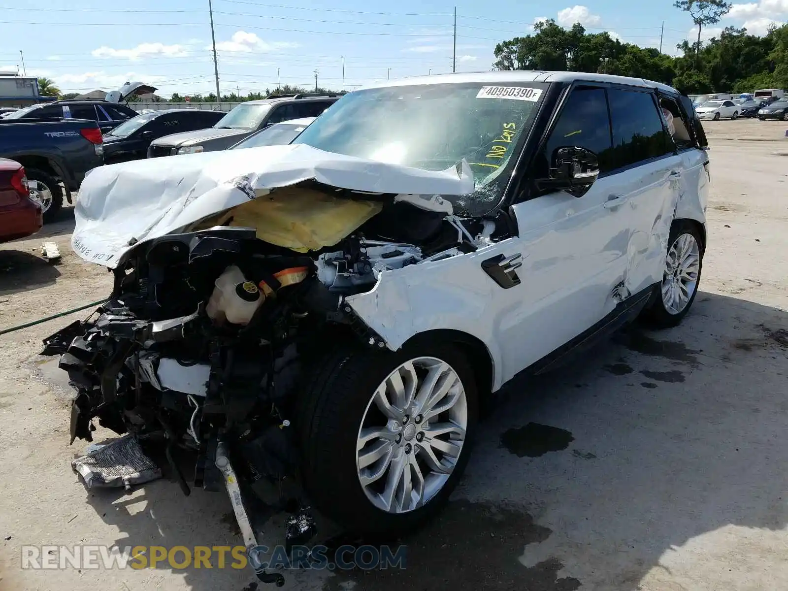 2 Photograph of a damaged car SALWR2RV6JA194189 LAND ROVER RANGEROVER 2018