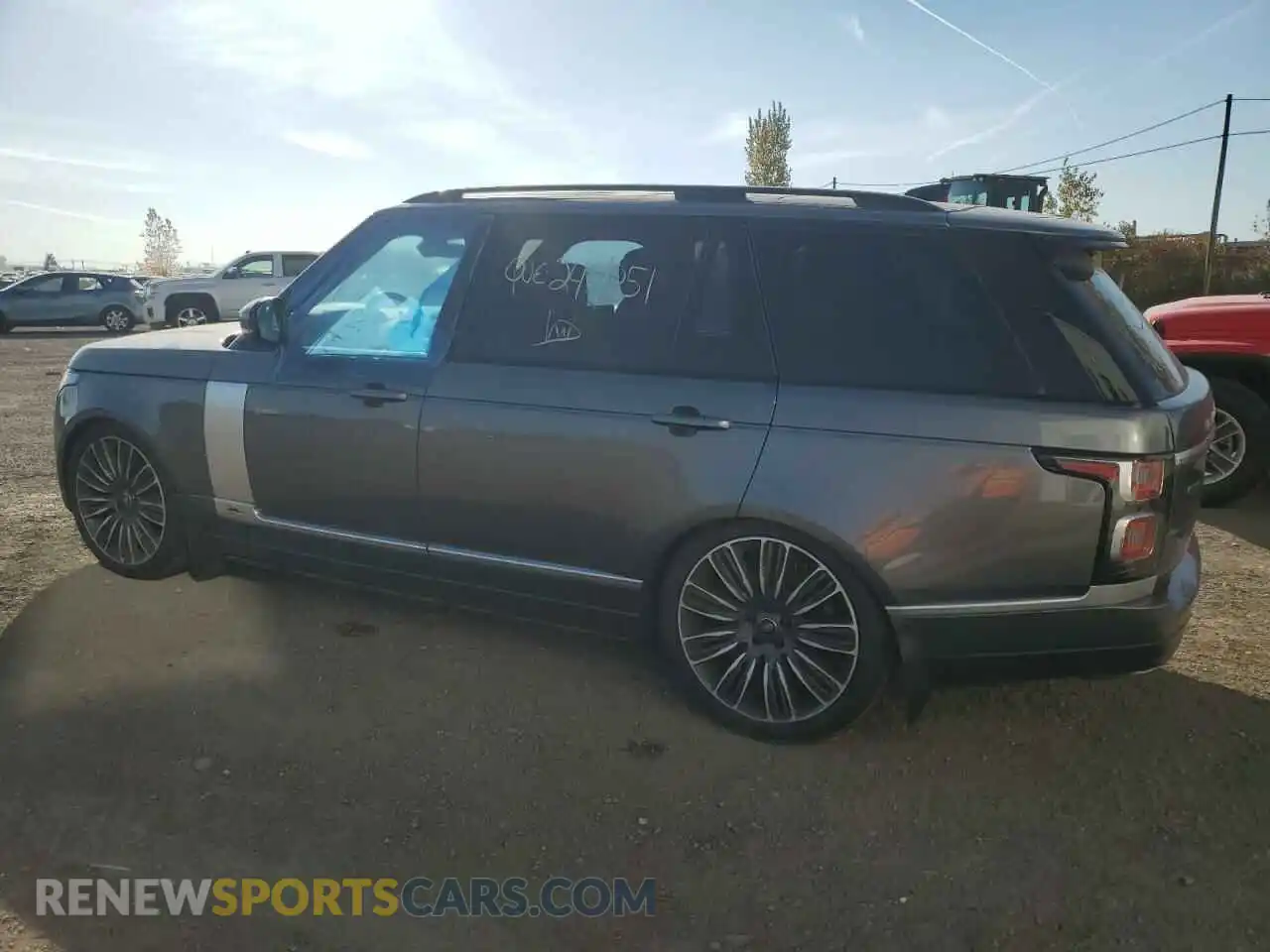 2 Photograph of a damaged car SALGS5RE9KA554566 LAND ROVER RANGEROVER 2019