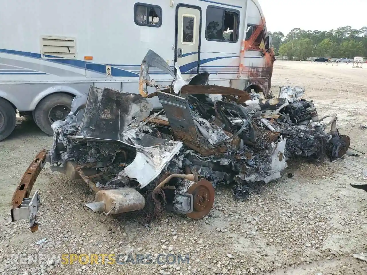 3 Photograph of a damaged car SALWR2RE6KA825251 LAND ROVER RANGEROVER 2019