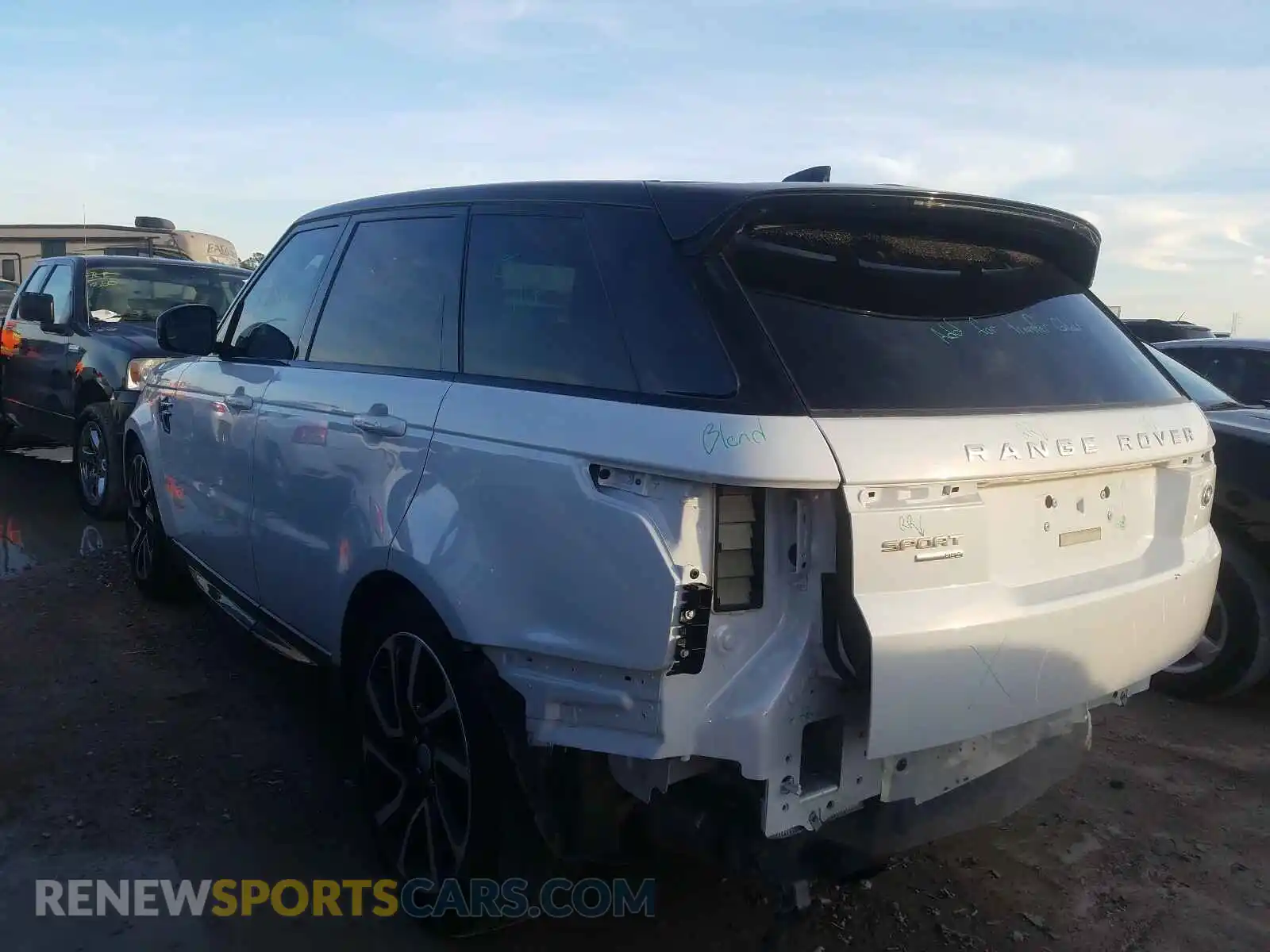 3 Photograph of a damaged car SALWR2RV9KA834560 LAND ROVER RANGEROVER 2019