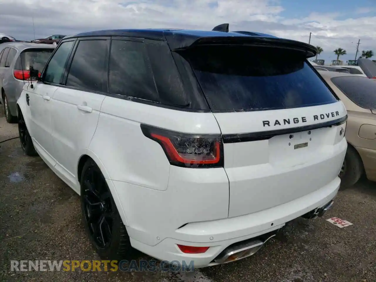 3 Photograph of a damaged car SALWZ2SE9KA853698 LAND ROVER RANGEROVER 2019