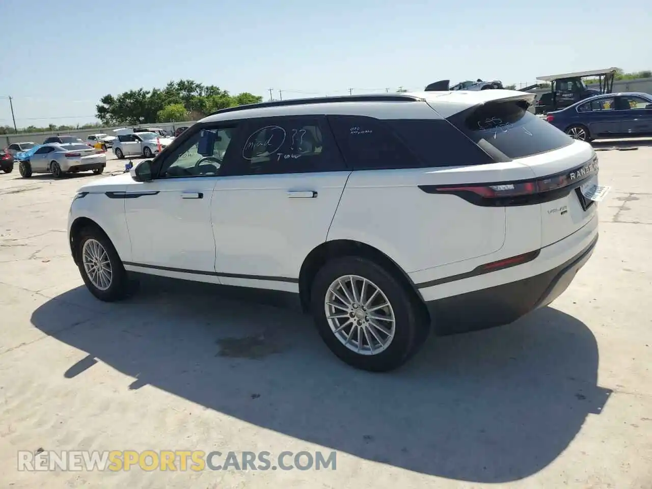 2 Photograph of a damaged car SALYA2EX1KA792733 LAND ROVER RANGEROVER 2019
