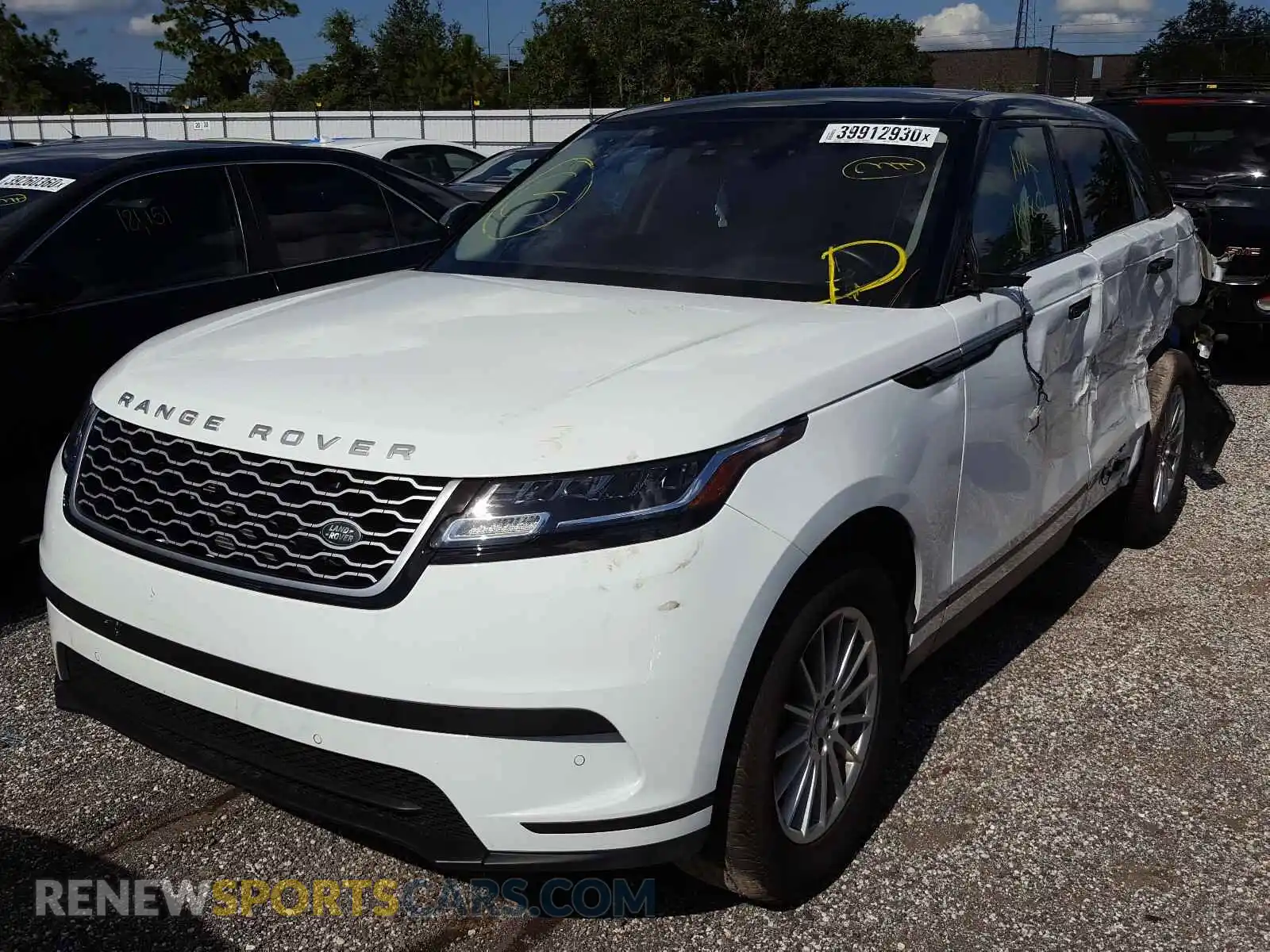 2 Photograph of a damaged car SALYA2EX7KA788704 LAND ROVER RANGEROVER 2019