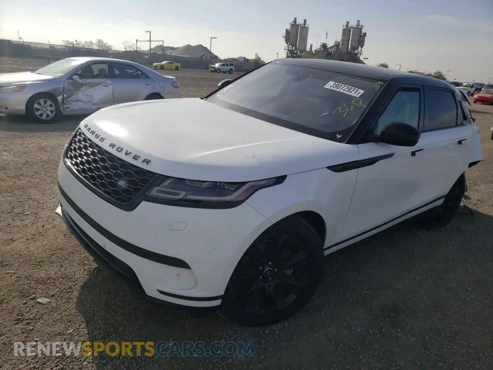 2 Photograph of a damaged car SALYB2EX0KA213647 LAND ROVER RANGEROVER 2019