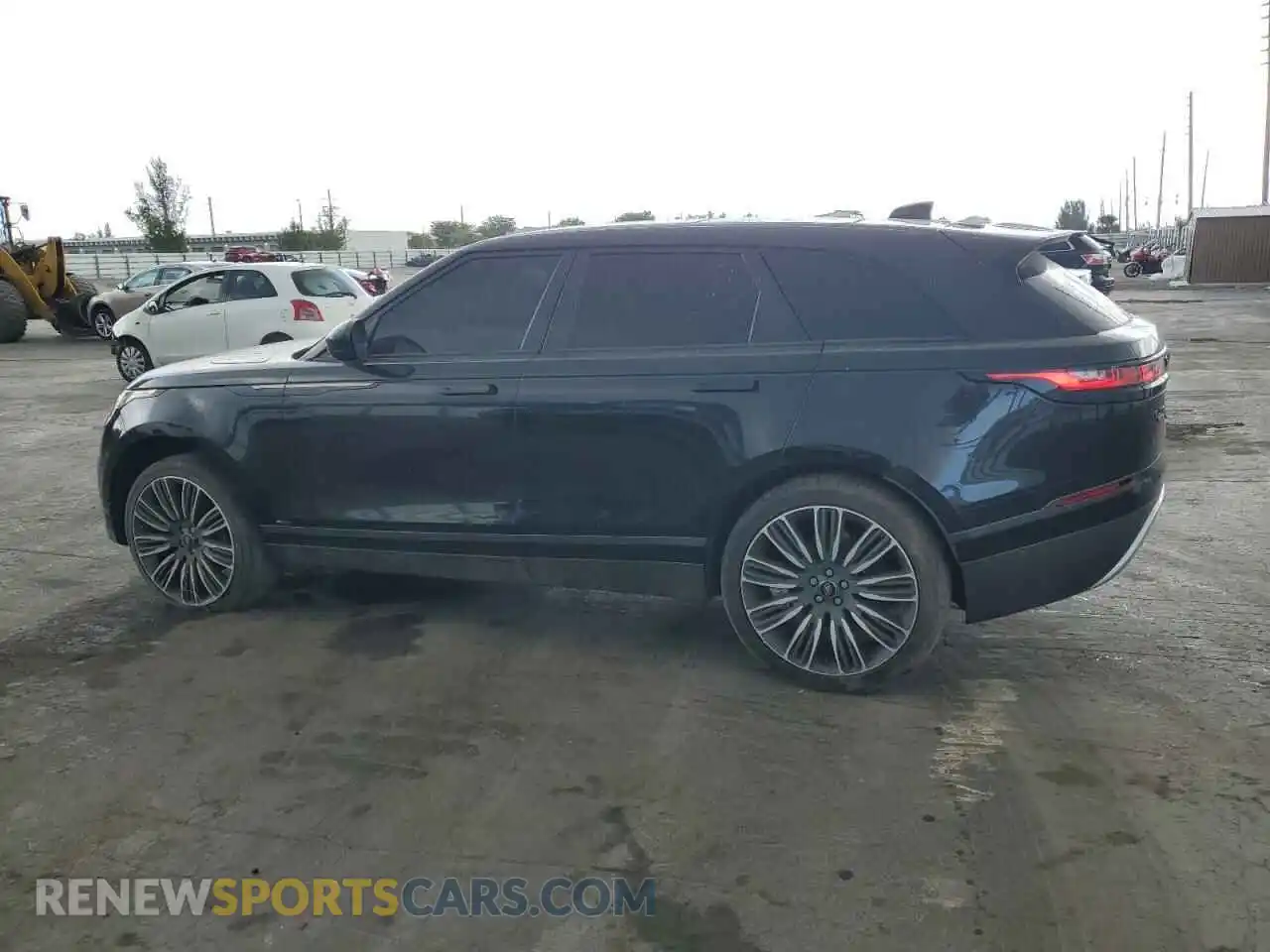 2 Photograph of a damaged car SALYL2EX0KA207439 LAND ROVER RANGEROVER 2019