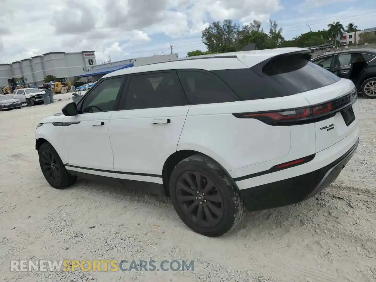 2 Photograph of a damaged car SALYL2EX2KA203389 LAND ROVER RANGEROVER 2019