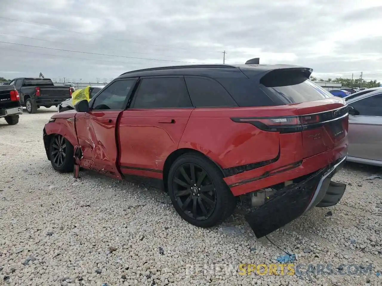 2 Photograph of a damaged car SALYL2EX2KA211086 LAND ROVER RANGEROVER 2019