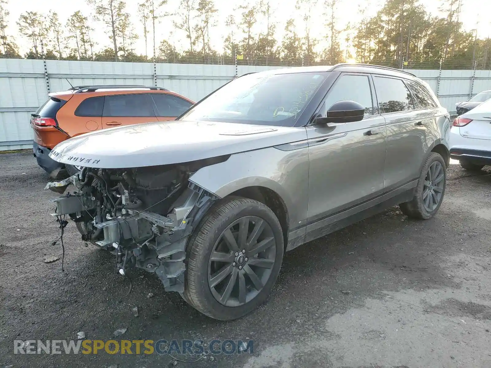 2 Photograph of a damaged car SALYL2EX4KA220520 LAND ROVER RANGEROVER 2019