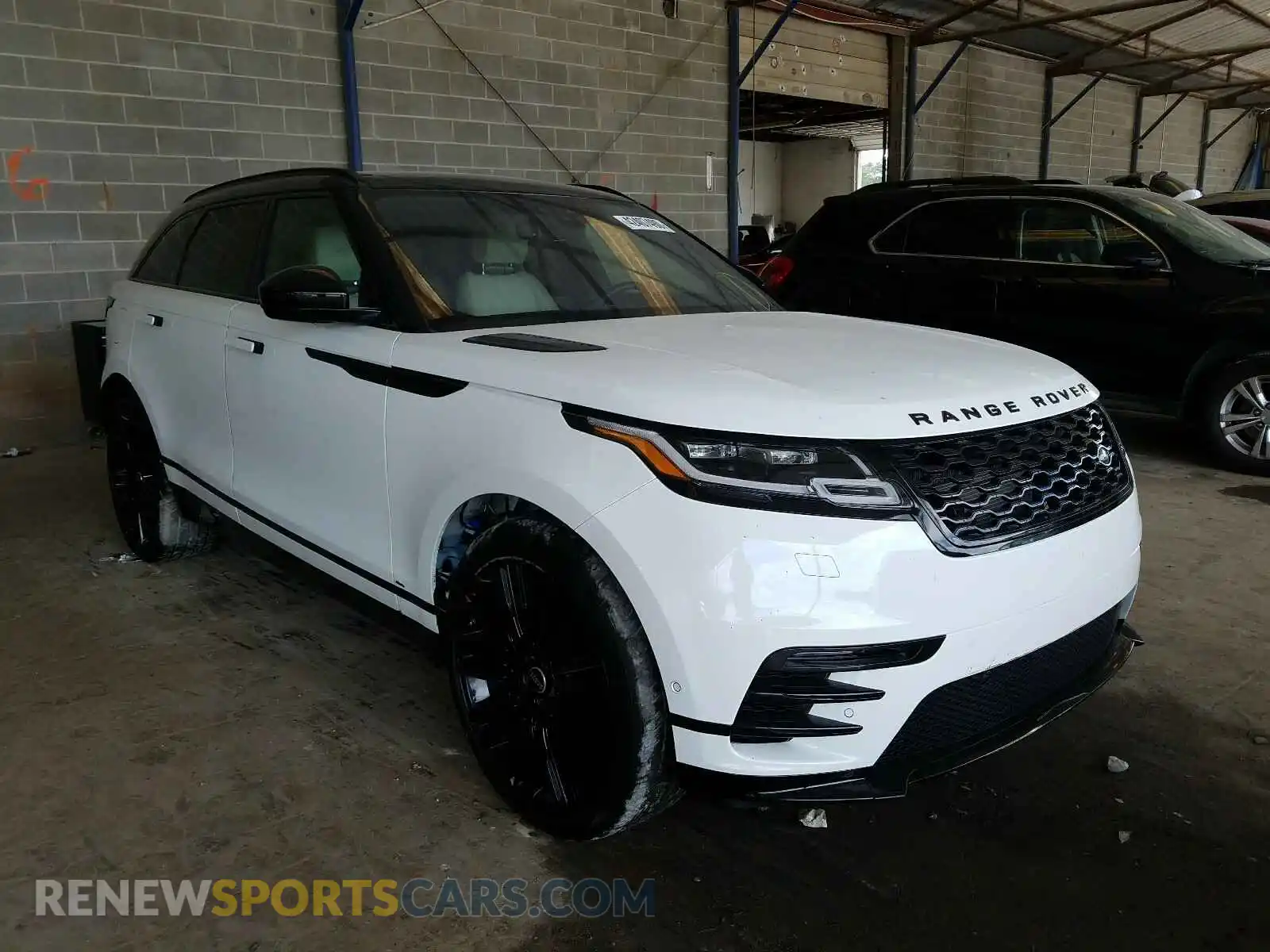 1 Photograph of a damaged car SALYL2EX4KA780313 LAND ROVER RANGEROVER 2019