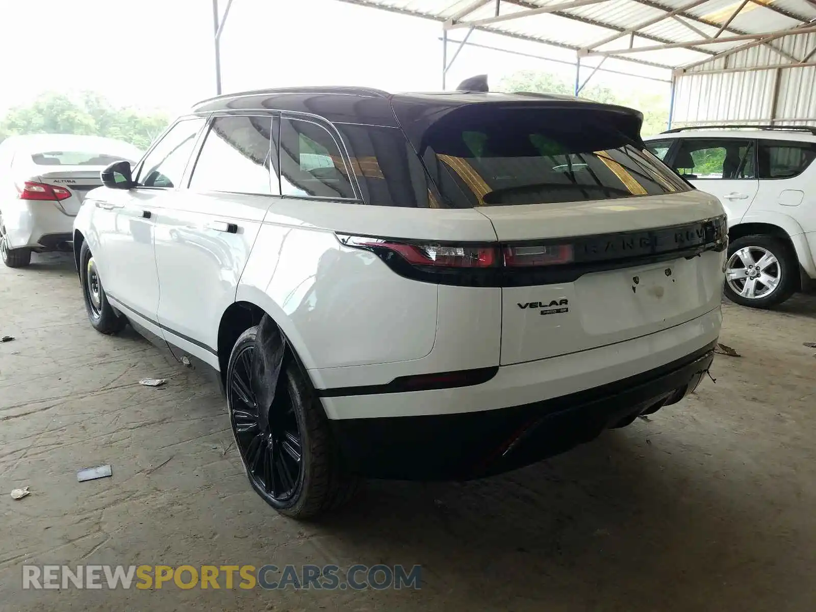 3 Photograph of a damaged car SALYL2EX4KA780313 LAND ROVER RANGEROVER 2019