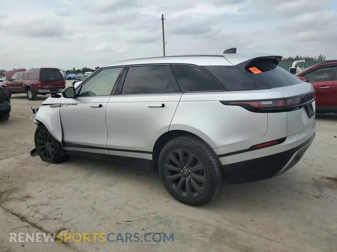 2 Photograph of a damaged car SALYL2EX4KA798598 LAND ROVER RANGEROVER 2019
