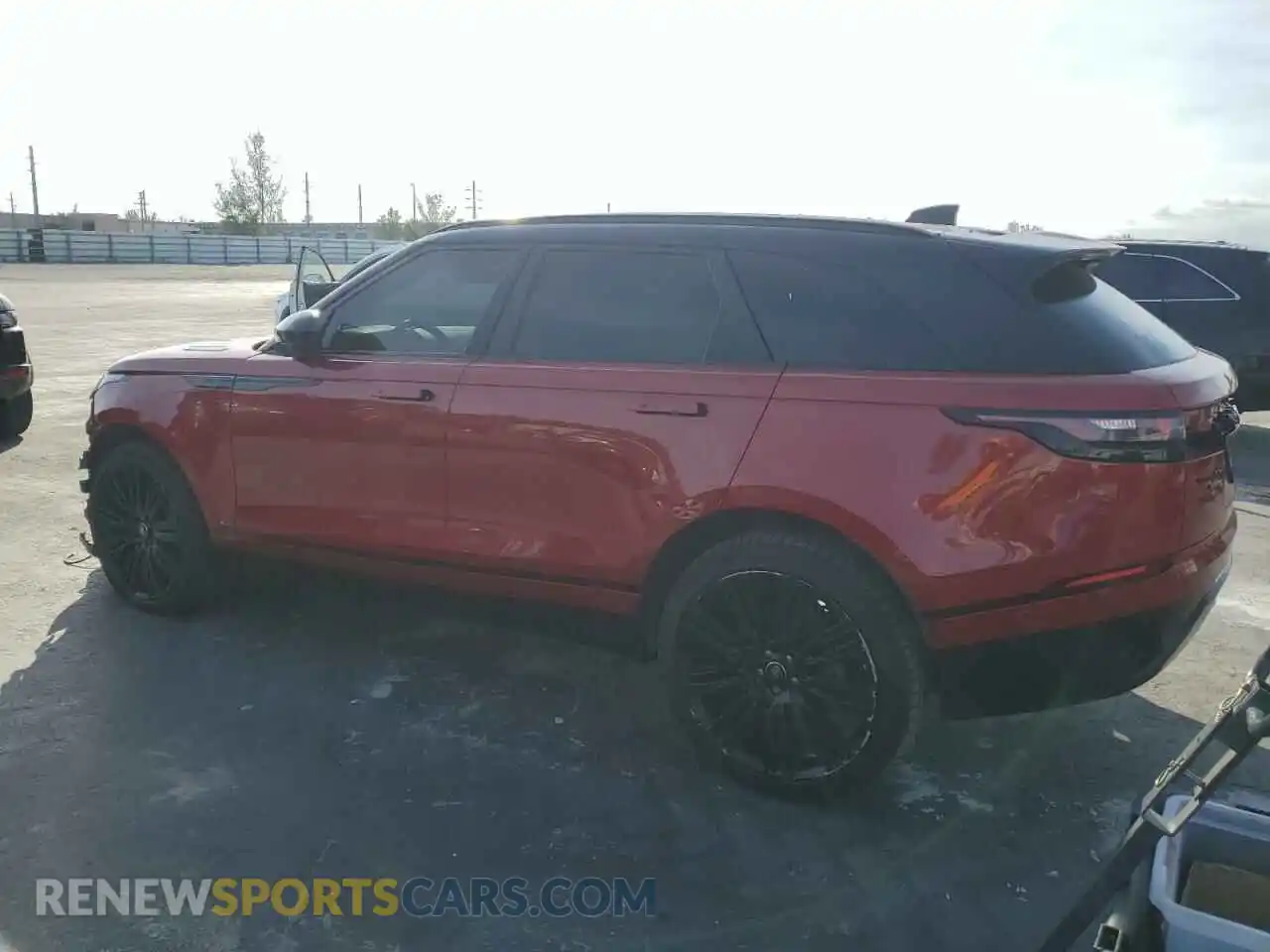 2 Photograph of a damaged car SALYL2EX6KA202729 LAND ROVER RANGEROVER 2019