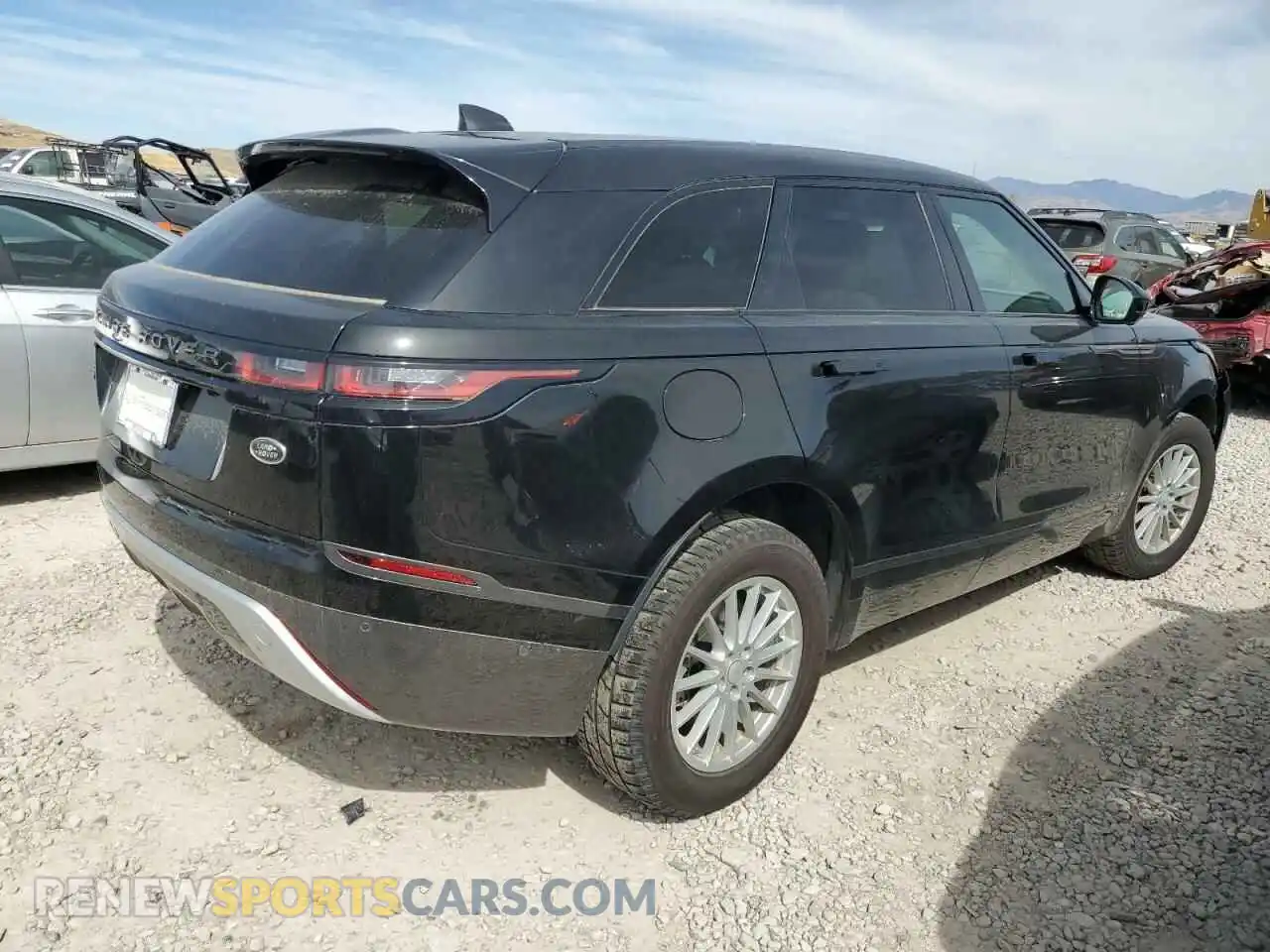 3 Photograph of a damaged car SALYL2EX8KA203882 LAND ROVER RANGEROVER 2019