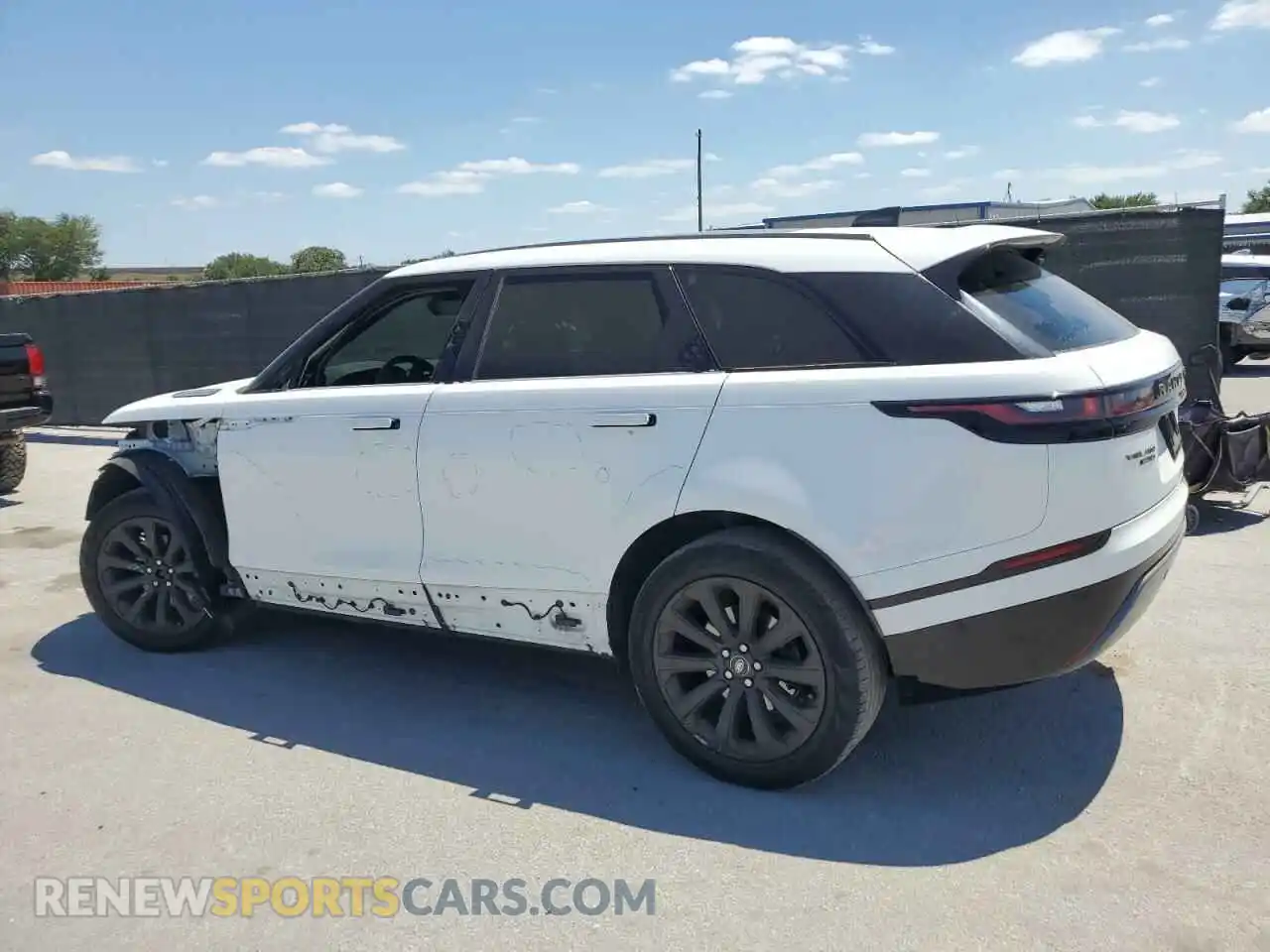 2 Photograph of a damaged car SALYL2EX8KA793405 LAND ROVER RANGEROVER 2019