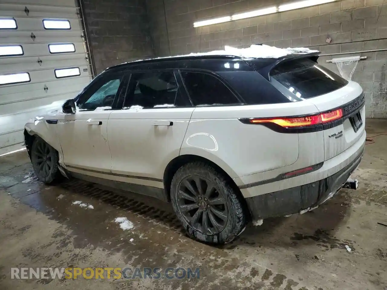 2 Фотография поврежденного автомобиля SALYL2FV4KA207621 LAND ROVER RANGEROVER 2019