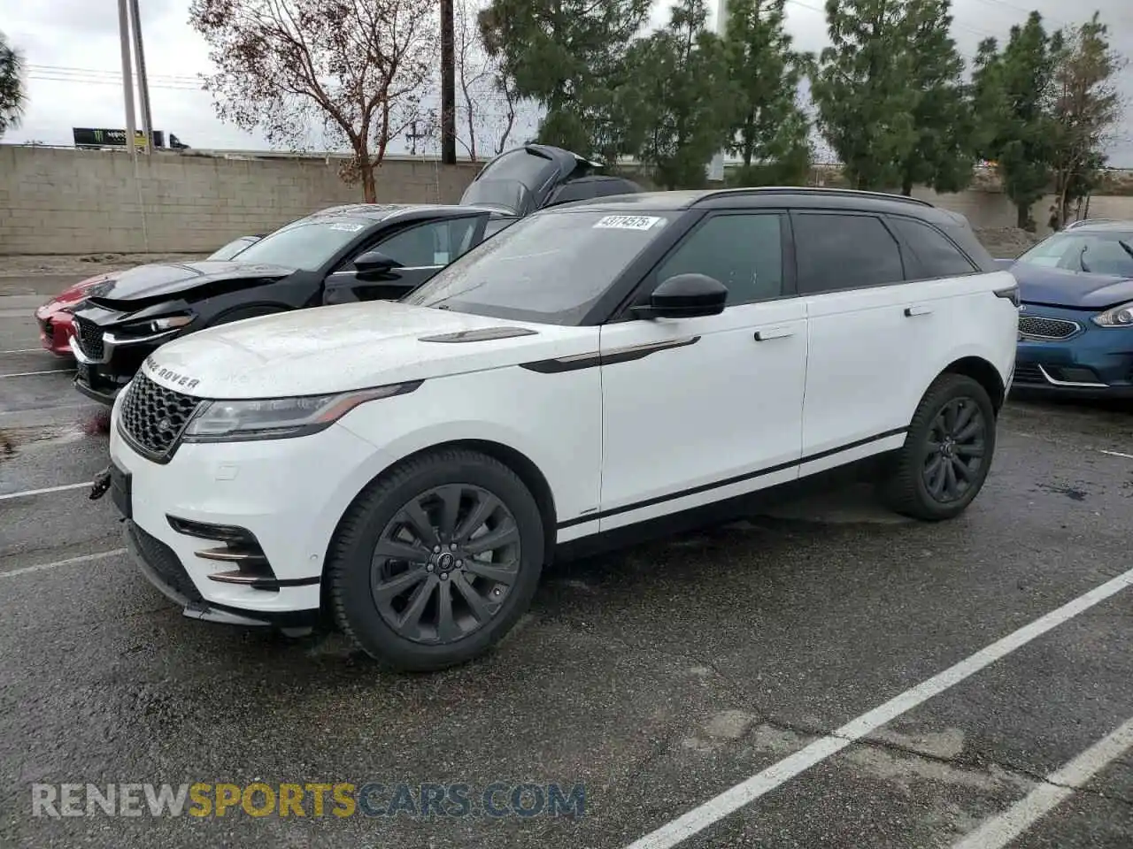 1 Photograph of a damaged car SALYL2FV6KA207863 LAND ROVER RANGEROVER 2019