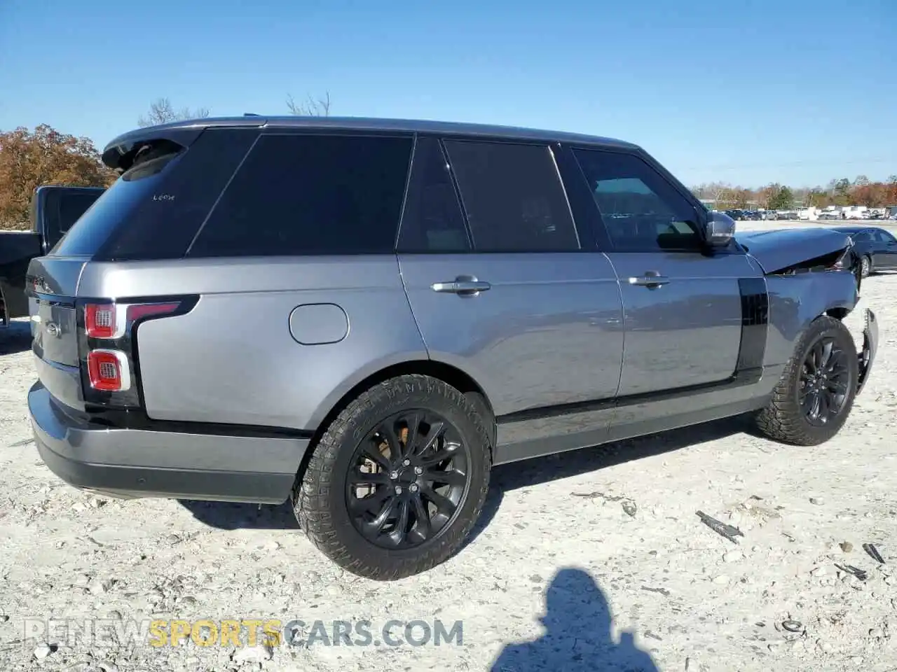3 Photograph of a damaged car SALGS2RU6LA413669 LAND ROVER RANGEROVER 2020