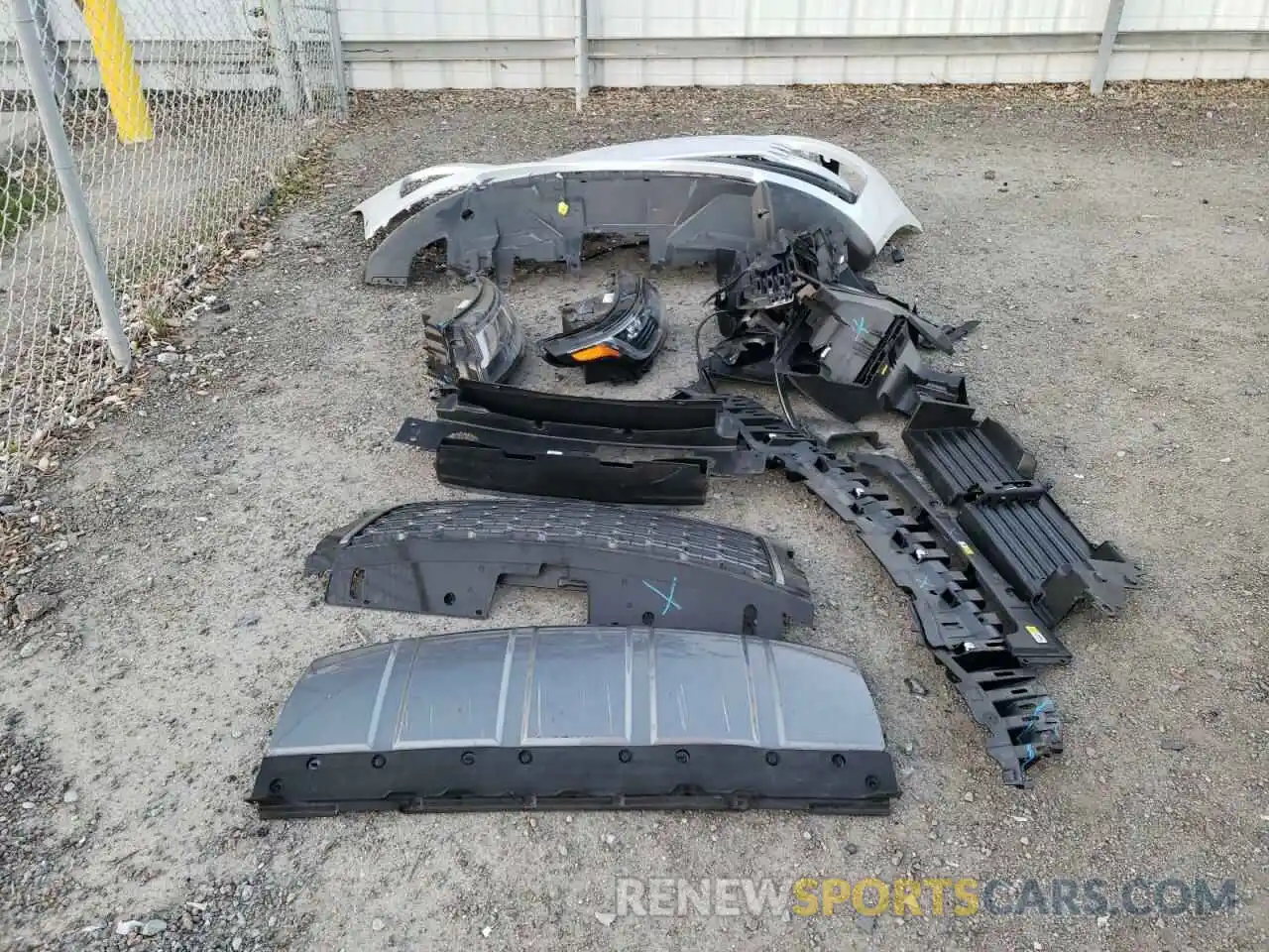 12 Photograph of a damaged car SALGS5SE0LA414854 LAND ROVER RANGEROVER 2020